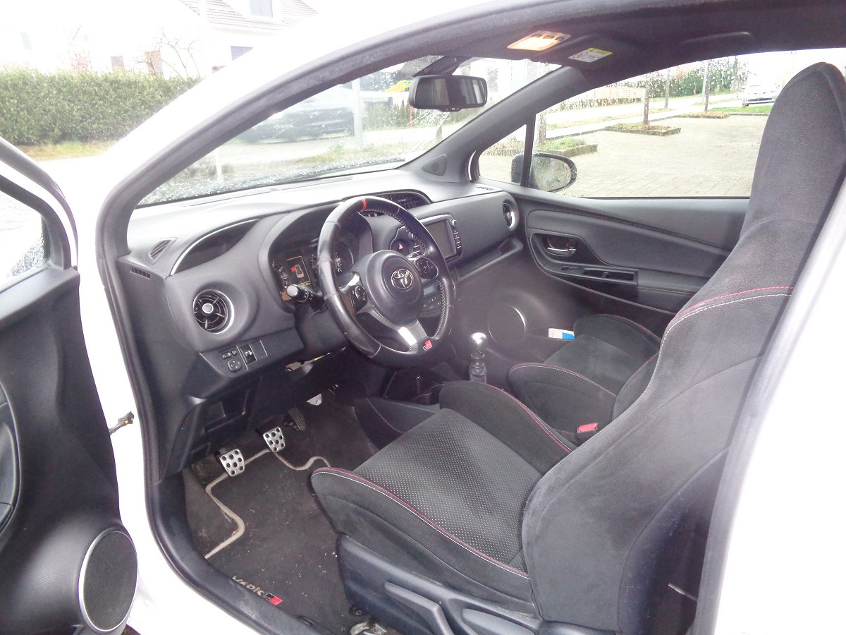 TOYOTA Yaris 1.8 GRMN Limited Edition-image-5