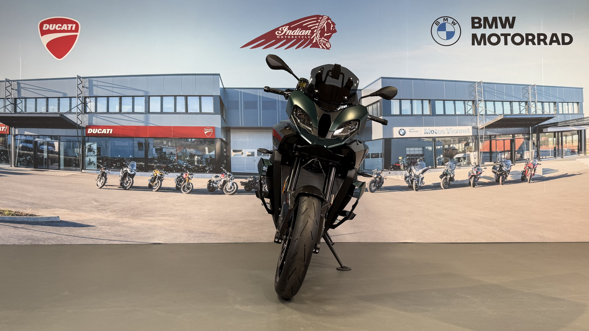 BMW M 1000 XR Competition Leasing à partir de 2.9%-showroom-element-1