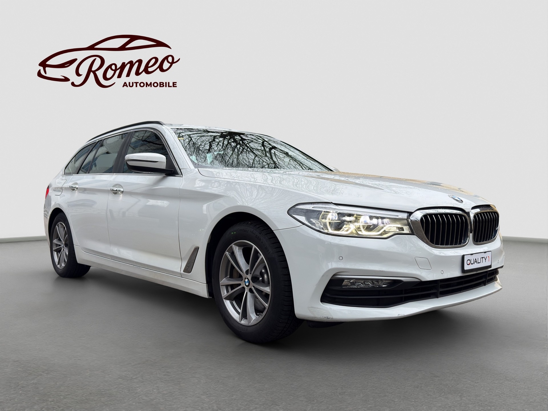 BMW 530d xDrive Touring Steptronic ** CH Fhz ** 1. Hand ** Ab MFK ** Anh.-Kuppl. **-image-3