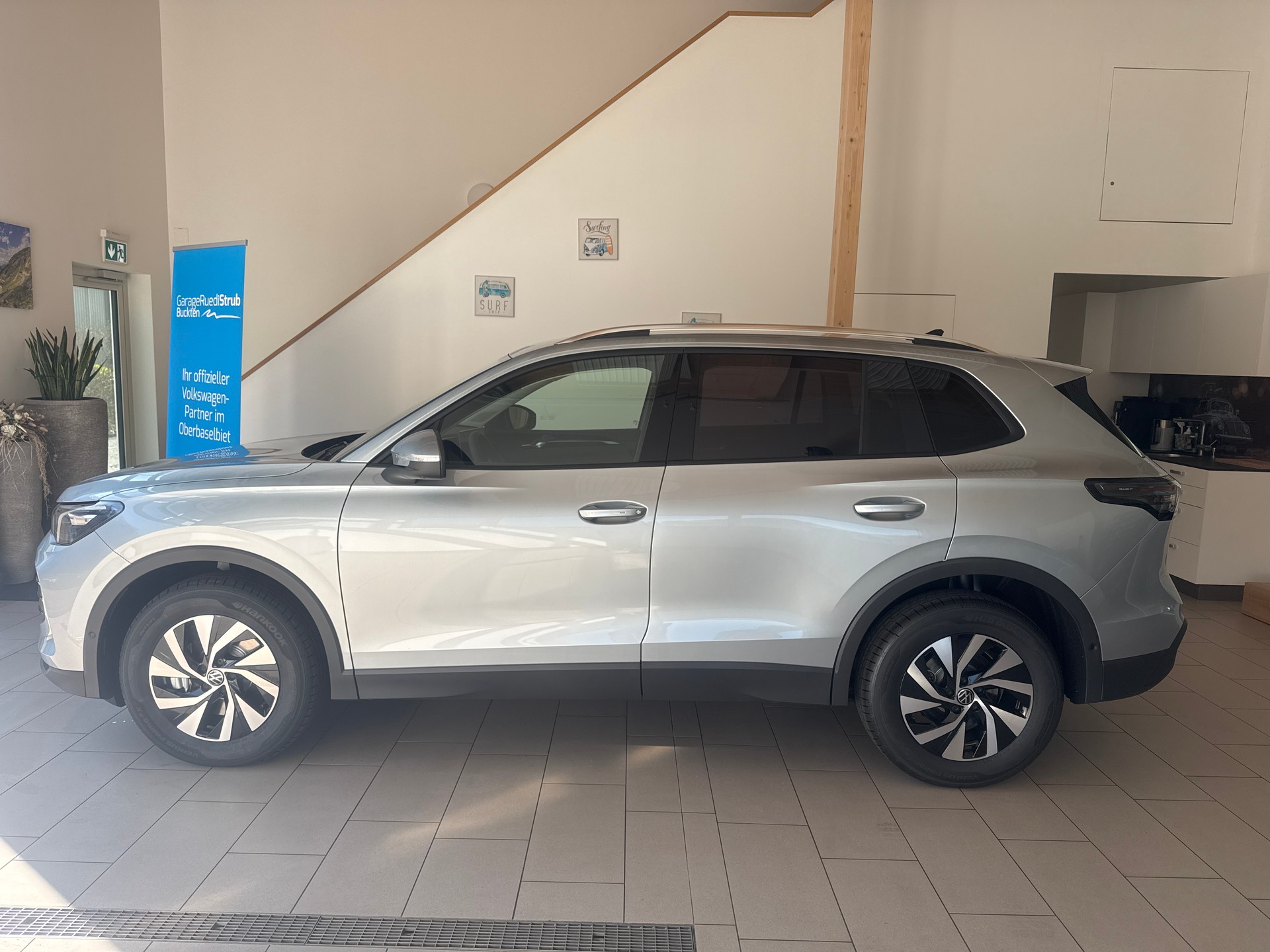 VW Tiguan 2.0 TSI Life United DSG 4motion-image-1