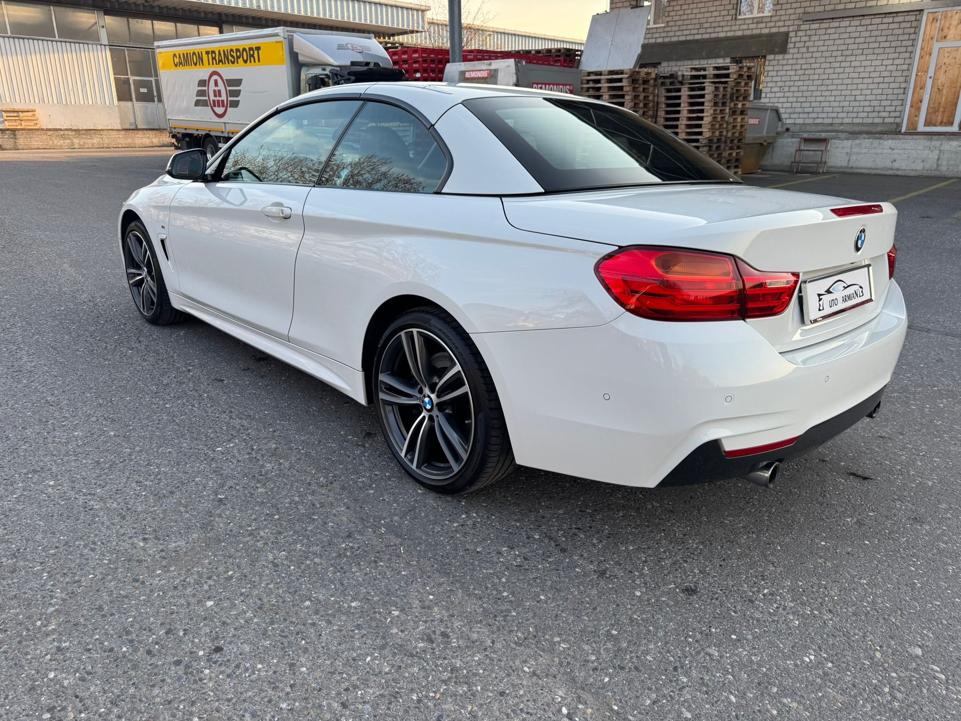 BMW 435i Cabriolet xDrive M Sport Steptronic-image-4