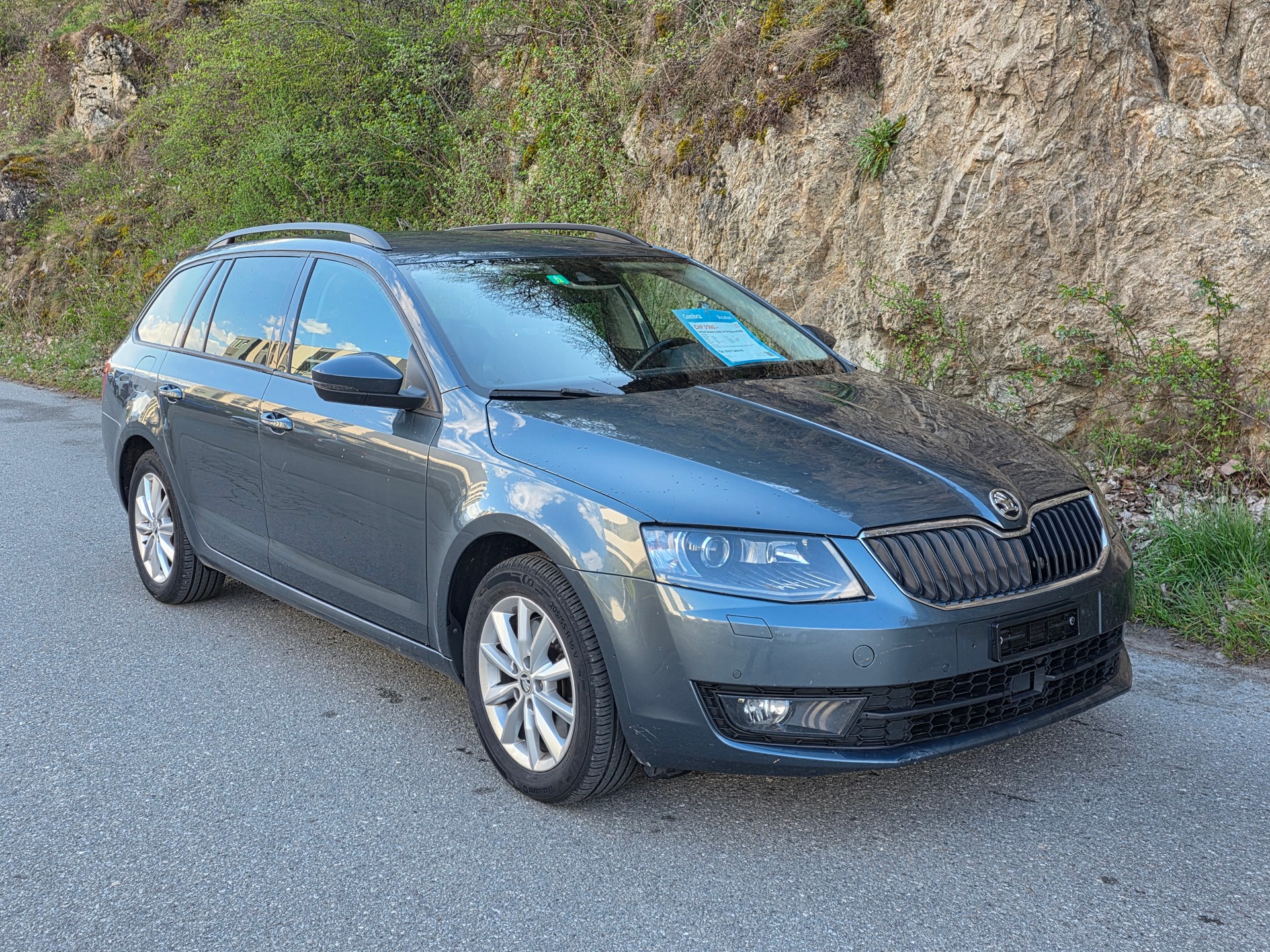 SKODA Octavia Combi 2.0 TDI Style 4x4 DSG-image-5