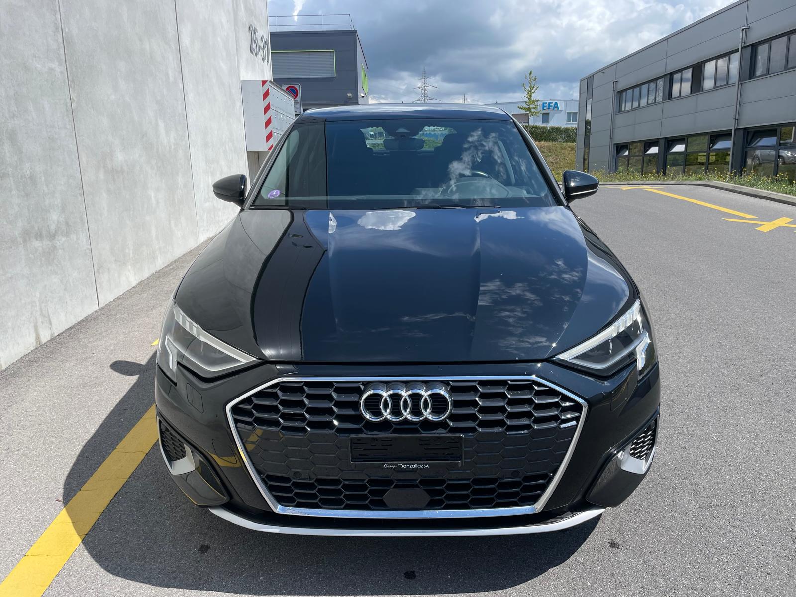 AUDI A3 Sportback 40 TFSI e S line S-tronic (35)-image-1