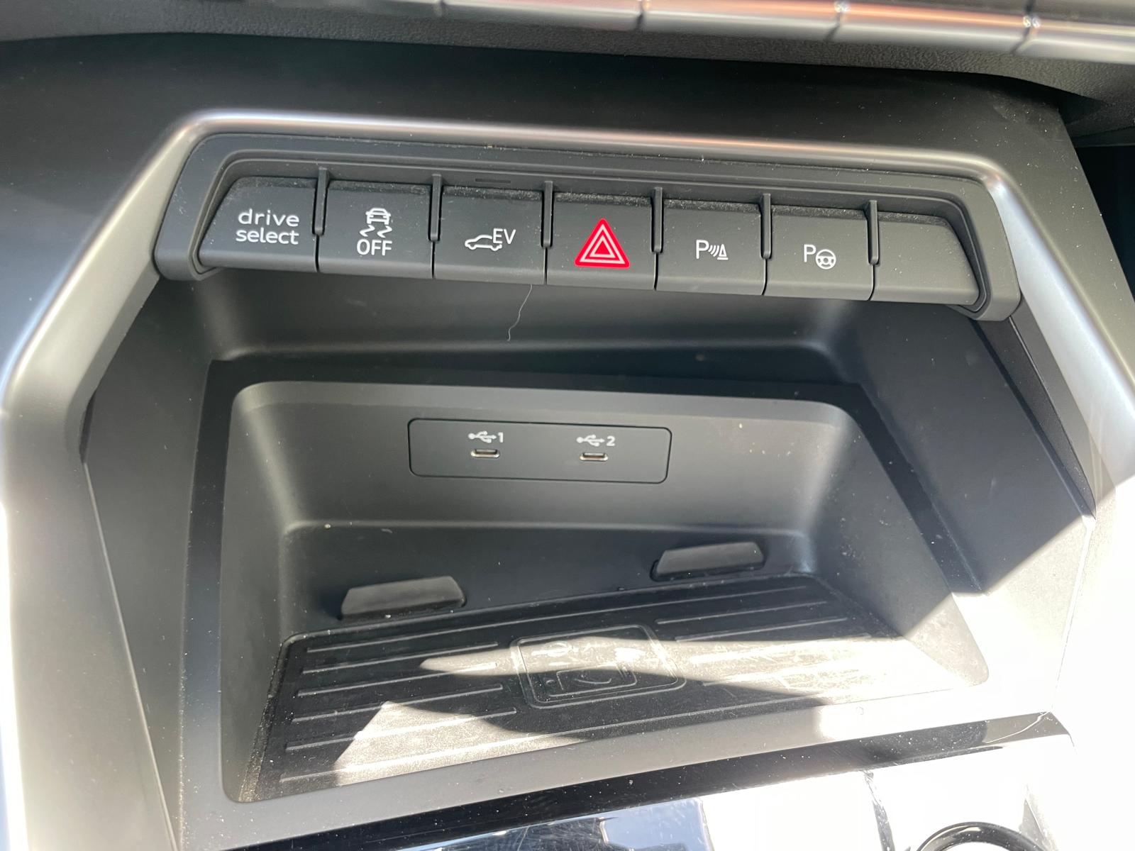 AUDI A3 Sportback 40 TFSI e S line S-tronic (35)-image-16