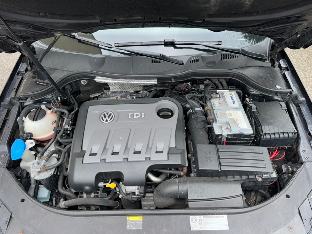 VW Passat Variant 2.0 TDI BMT R-Design 4M DSG-image-5