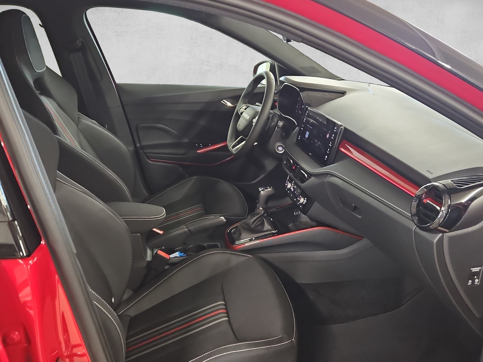SKODA Fabia 1.0 TSI Monte Carlo DSG-image-11