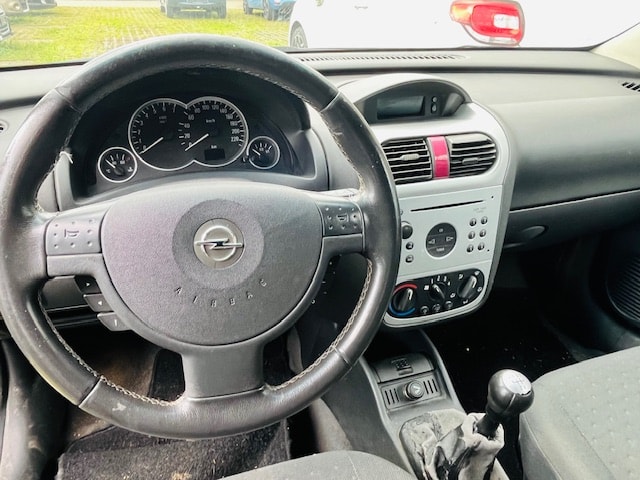 OPEL Corsa 1.2 16V Njoy-image-13