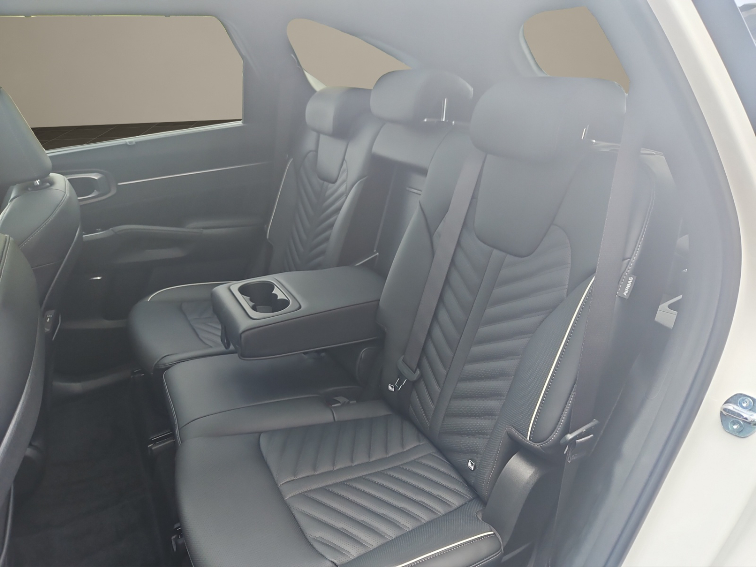 KIA Sorento 1.6 T-GDi Plug-in Hybrid Style 7P-image-9