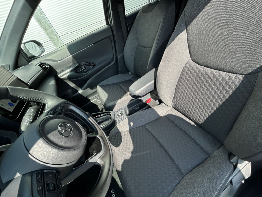 TOYOTA Yaris Cross 1.5 Trend AWD-image-6