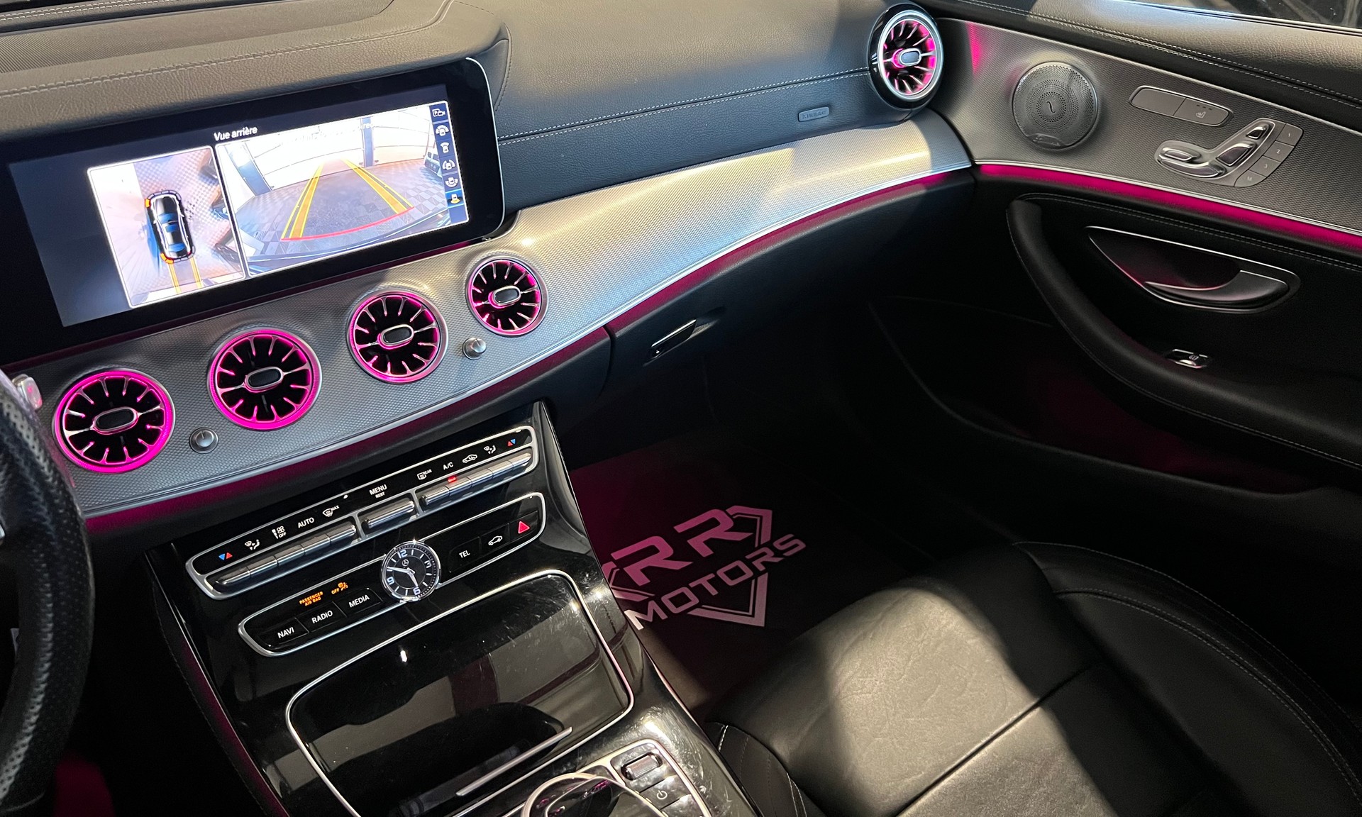 MERCEDES-BENZ E 220 d AMG Line 9G-Tronic-image-7