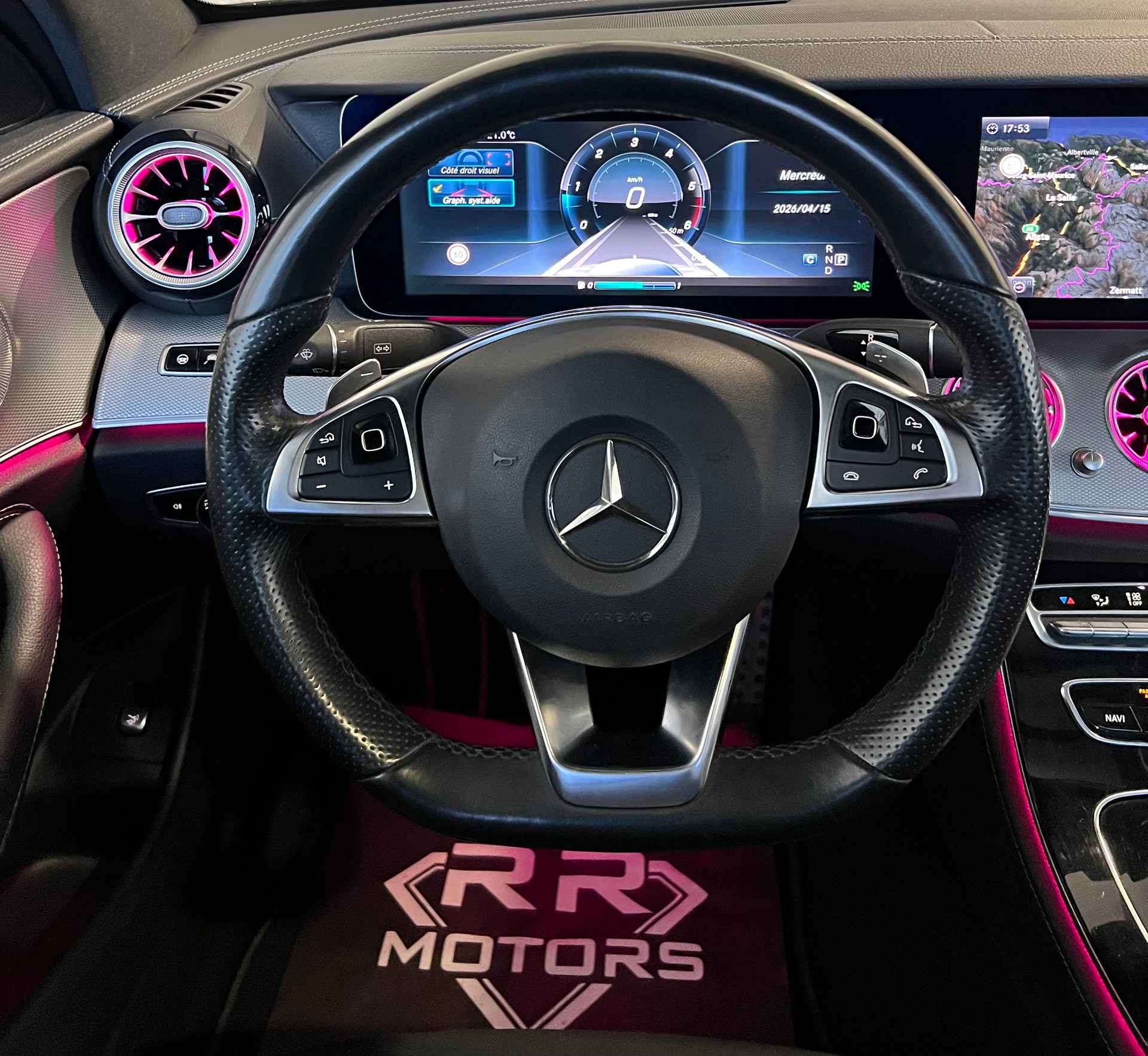 MERCEDES-BENZ E 220 d AMG Line 9G-Tronic-image-9