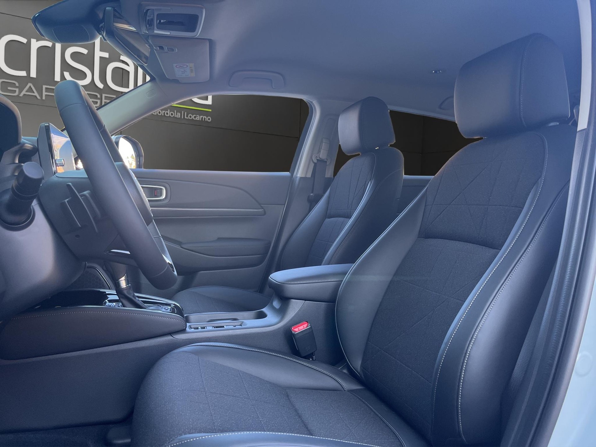 HONDA HR-V 1.5 i-MMD Advance-image-6