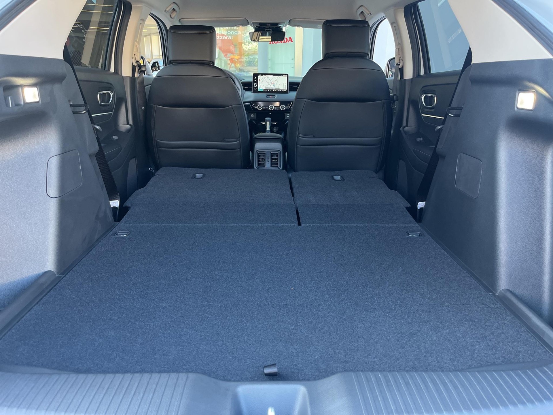 HONDA HR-V 1.5 i-MMD Advance-image-15