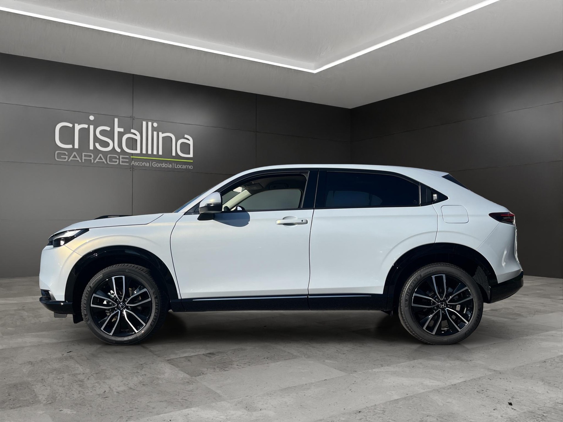 HONDA HR-V 1.5 i-MMD Advance-image-1