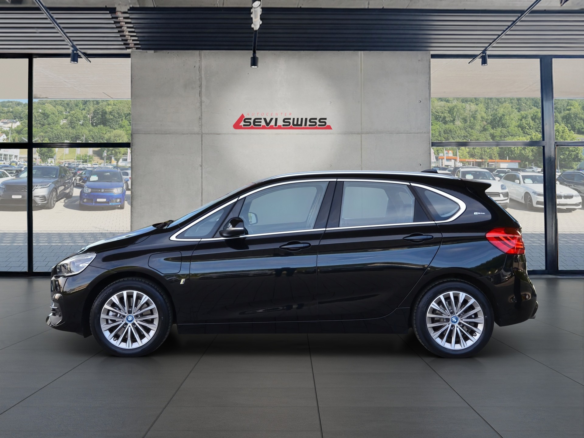 BMW 225xe iPerformance Active Tourer Steptronic Luxury Line*Ab MFK,1 Jahr oder 20'000km Garantie*-image-4