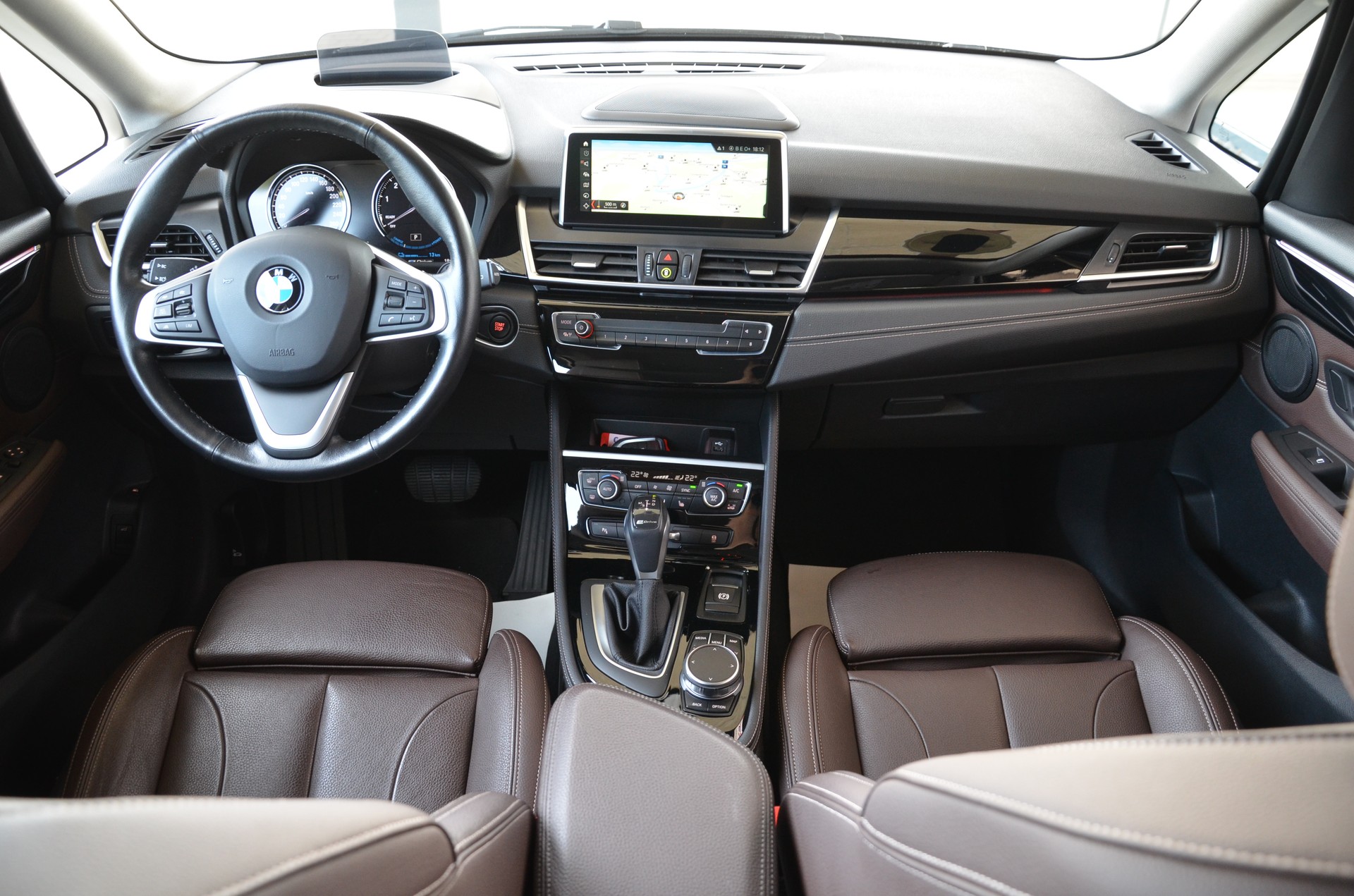 BMW 225xe iPerformance Active Tourer Steptronic Luxury Line*Ab MFK,1 Jahr oder 20'000km Garantie*-image-9