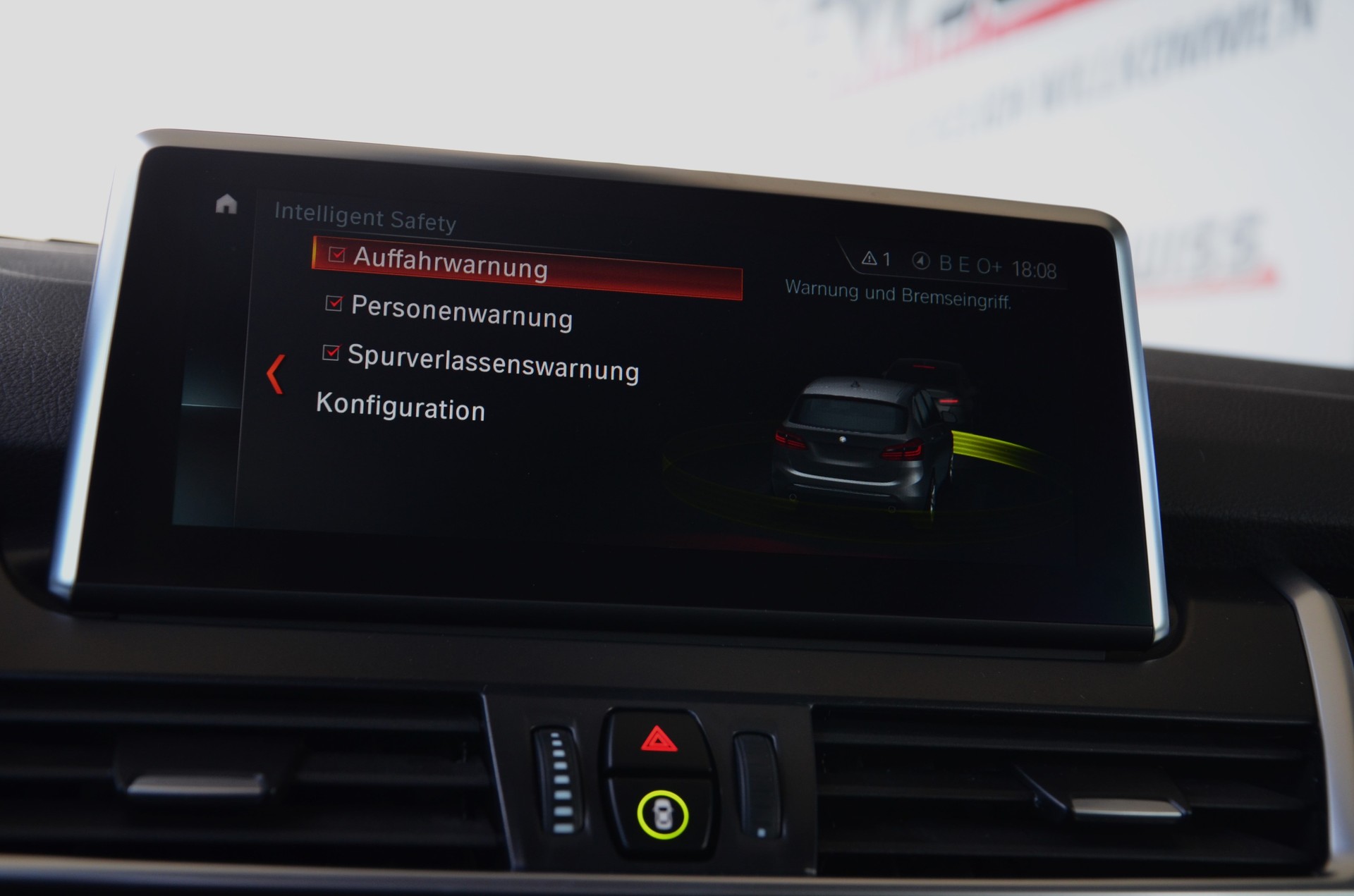 BMW 225xe iPerformance Active Tourer Steptronic Luxury Line*Ab MFK,1 Jahr oder 20'000km Garantie*-image-14