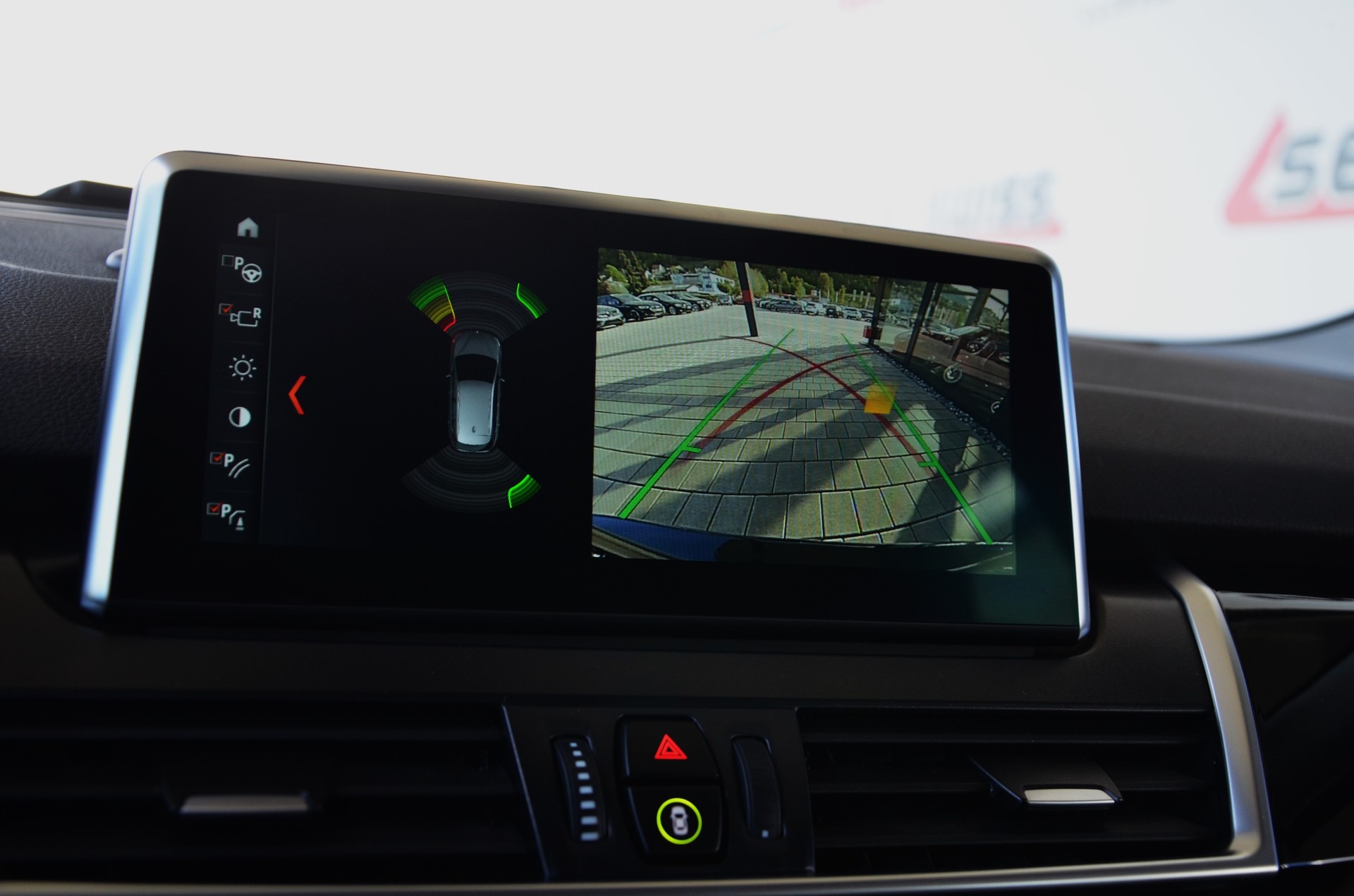 BMW 225xe iPerformance Active Tourer Steptronic Luxury Line*Ab MFK,1 Jahr oder 20'000km Garantie*-image-15