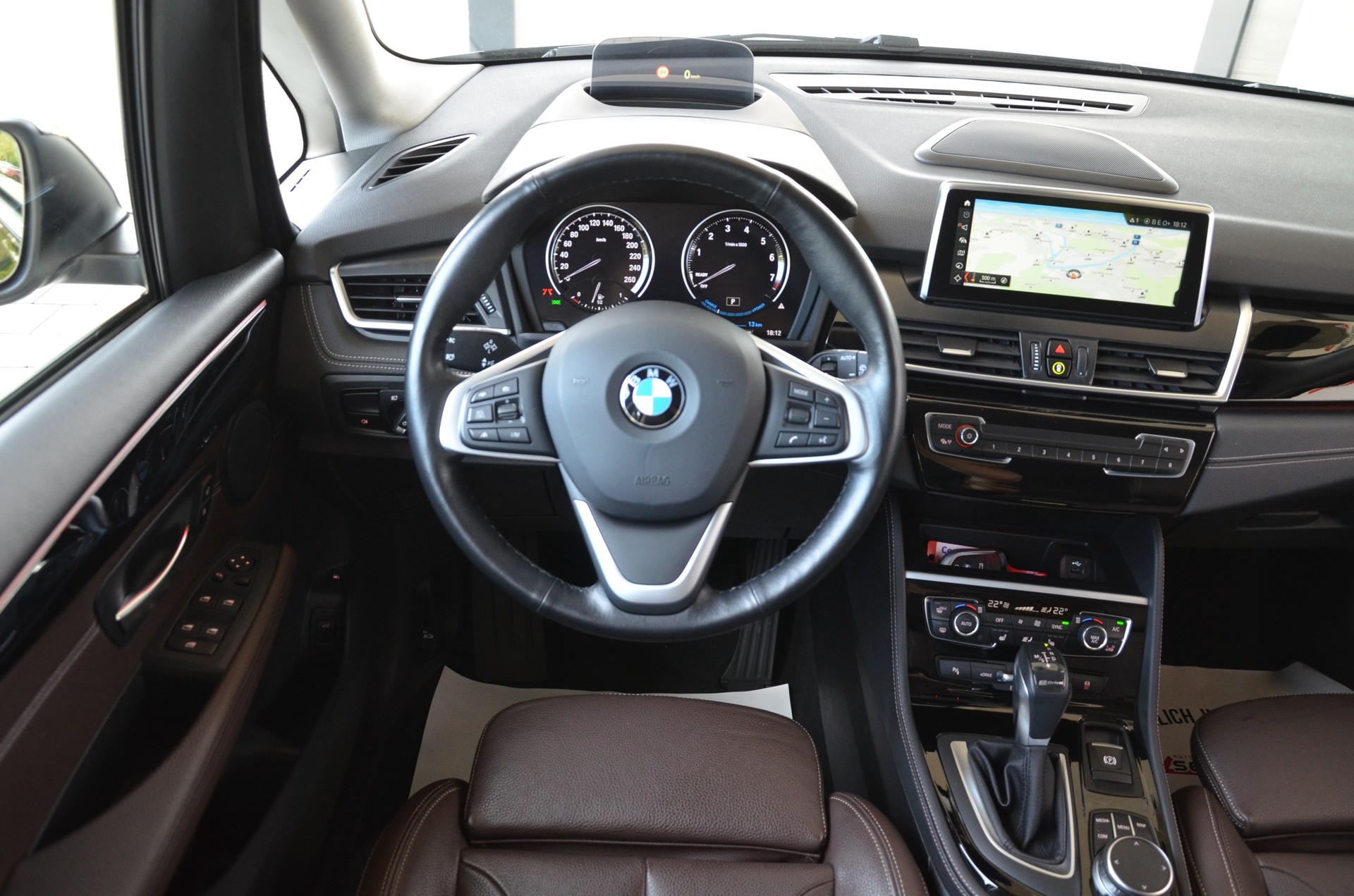 BMW 225xe iPerformance Active Tourer Steptronic Luxury Line*Ab MFK,1 Jahr oder 20'000km Garantie*-image-10