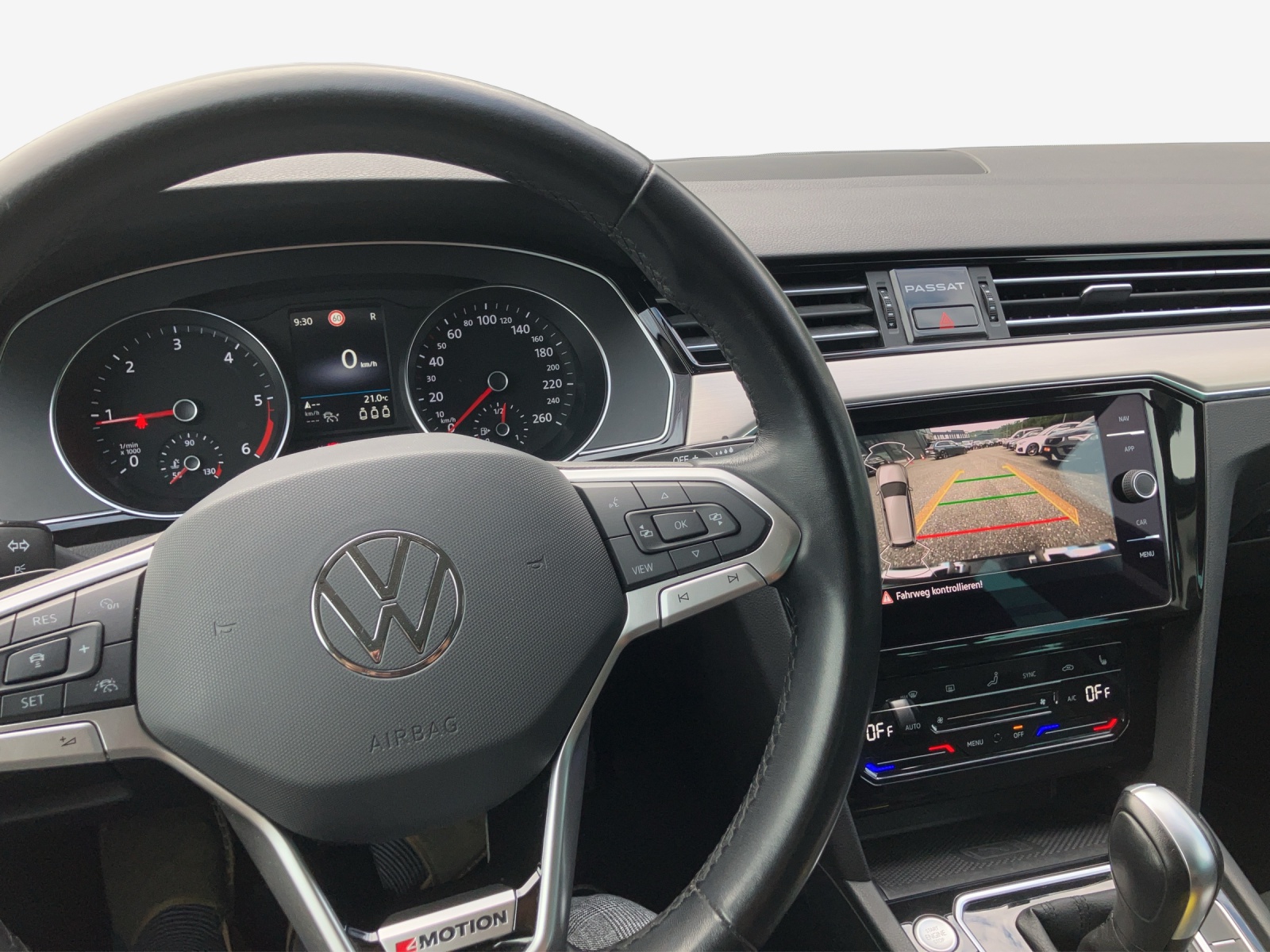 VW Passat 2.0 TDI BMT Elegance 4Motion DSG-image-8