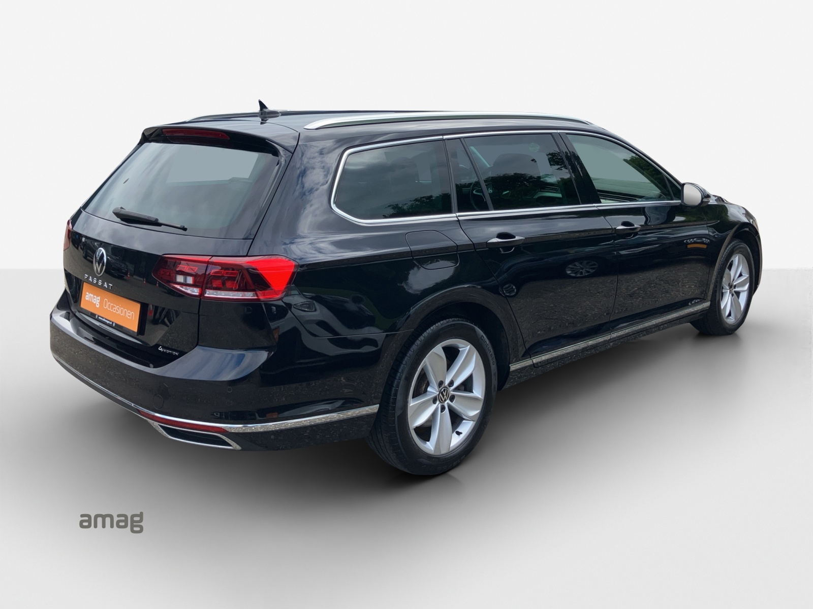 VW Passat 2.0 TDI BMT Elegance 4Motion DSG-image-4