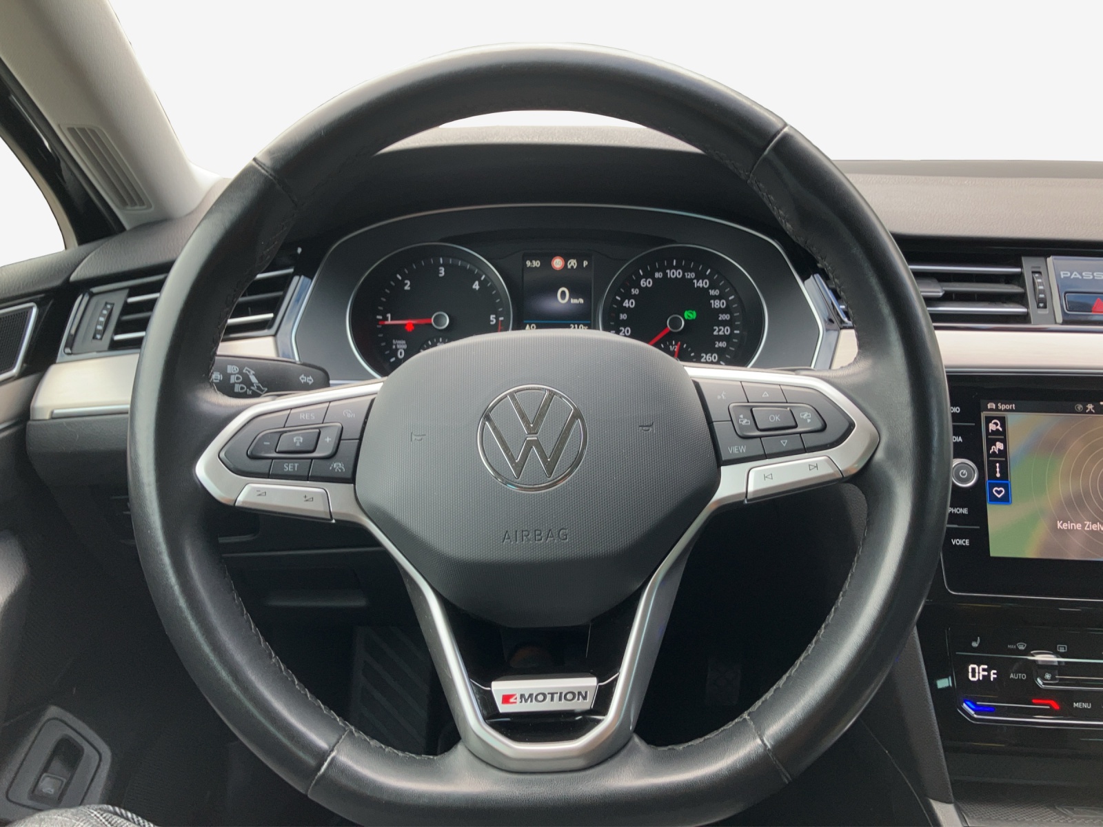 VW Passat 2.0 TDI BMT Elegance 4Motion DSG-image-9