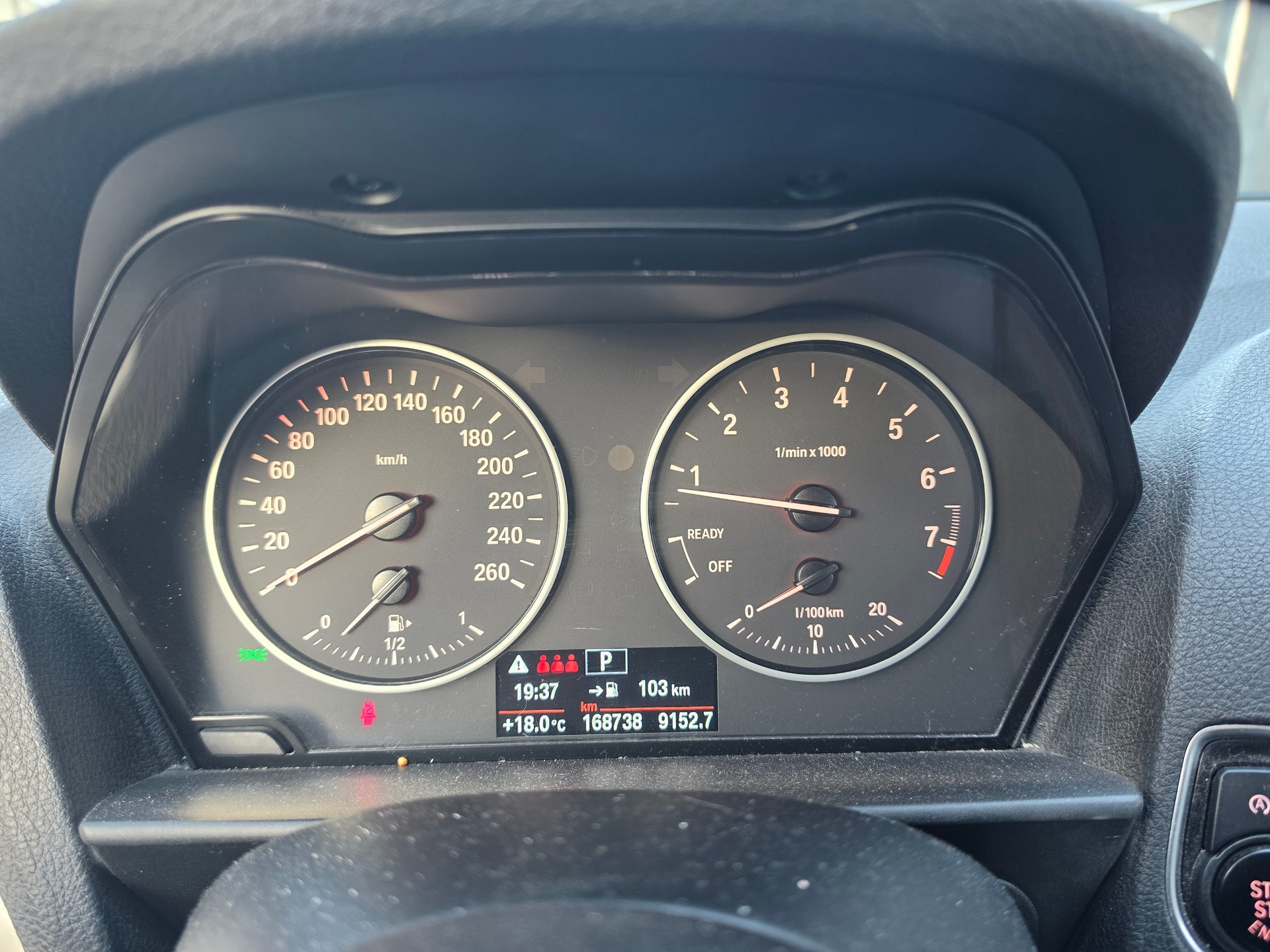 BMW 118i Sport Line Steptronic-image-11