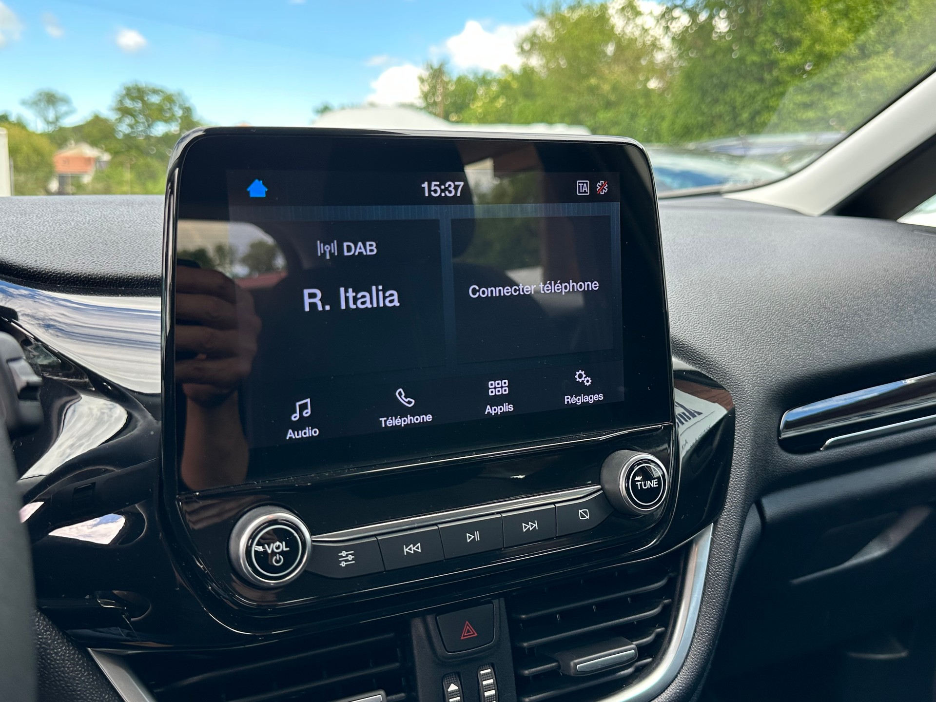 FORD Fiesta 1.0 SCTi Cool & Connect-image-14