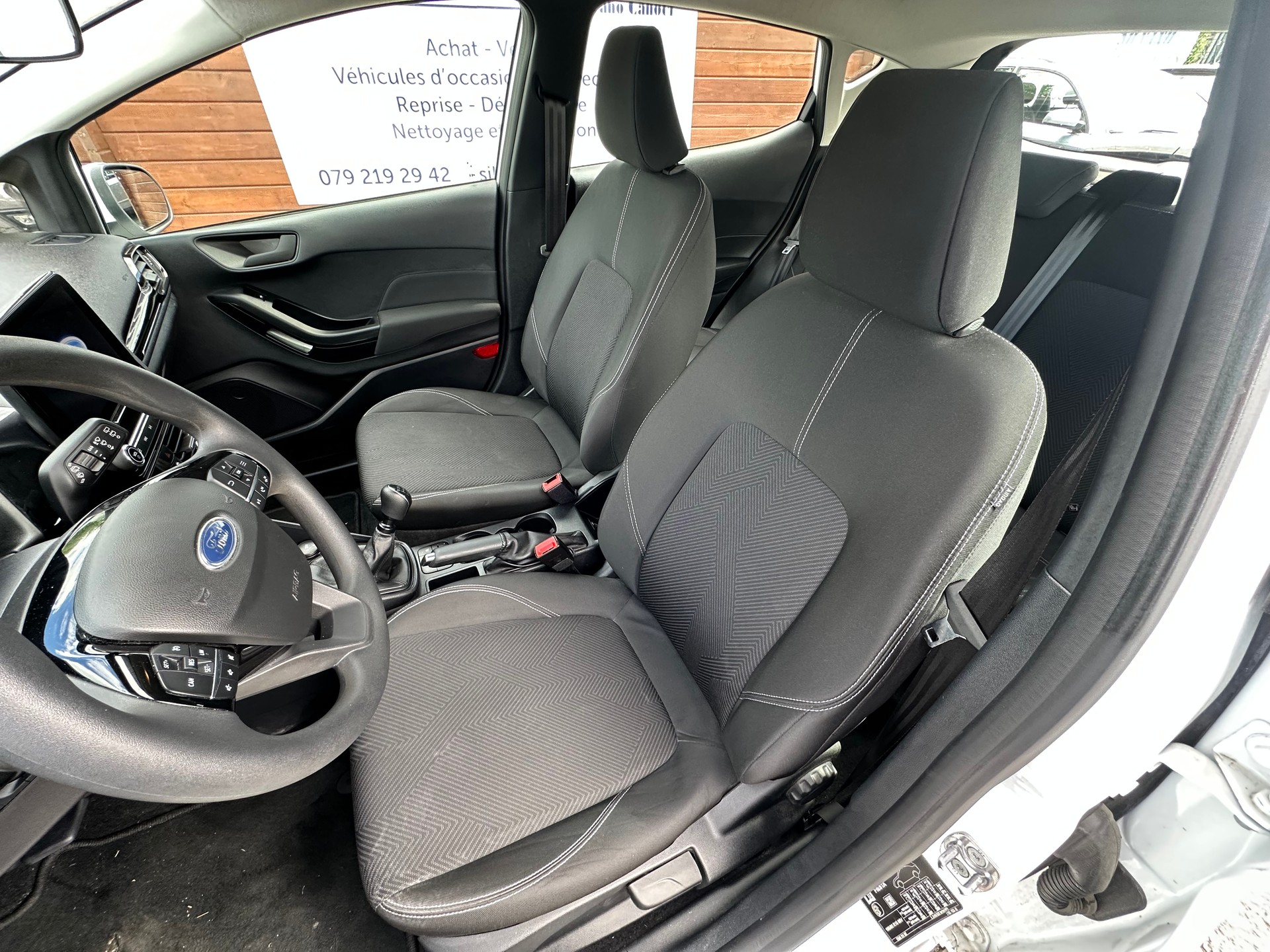 FORD Fiesta 1.0 SCTi Cool & Connect-image-11