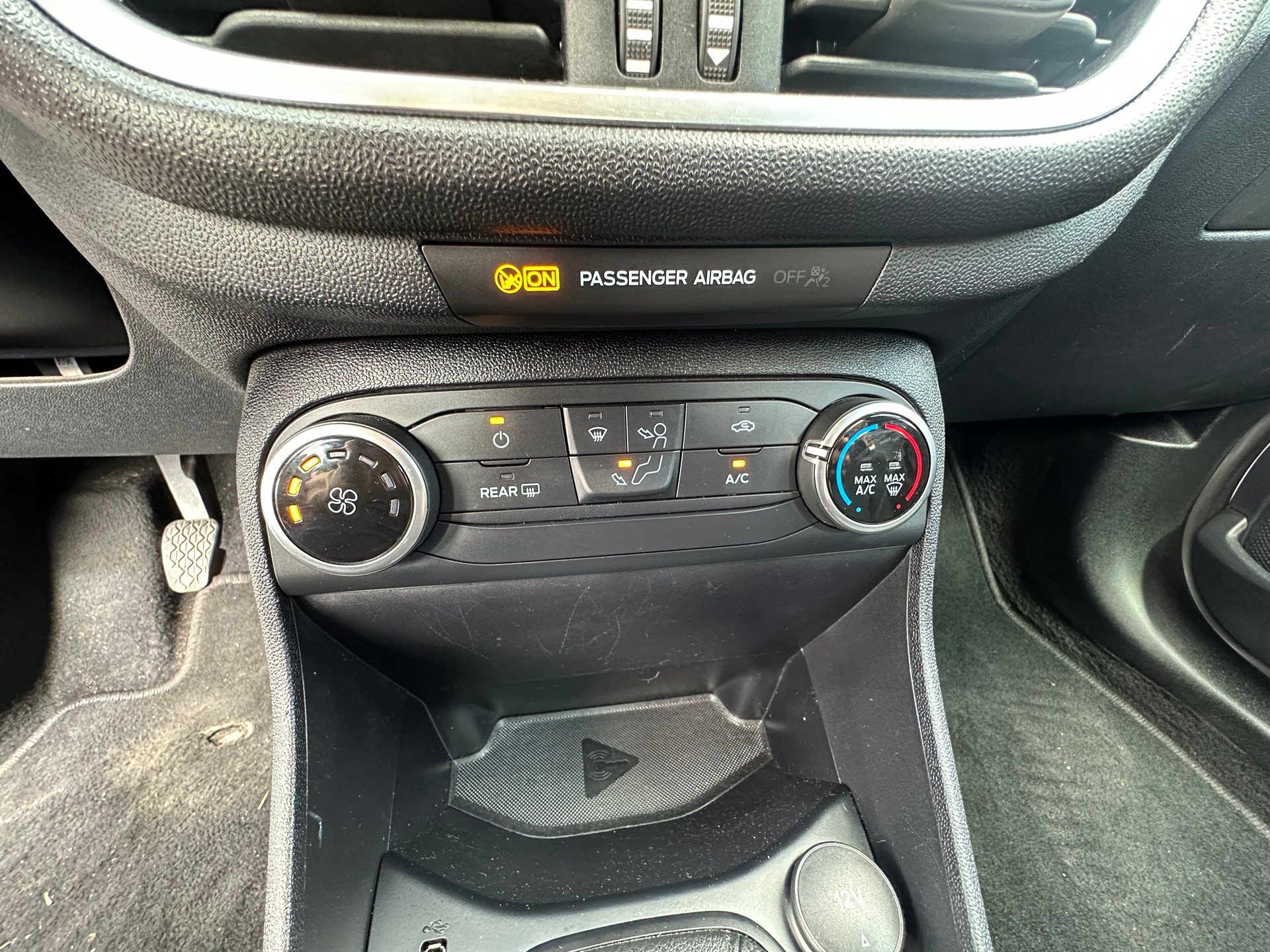 FORD Fiesta 1.0 SCTi Cool & Connect-image-13