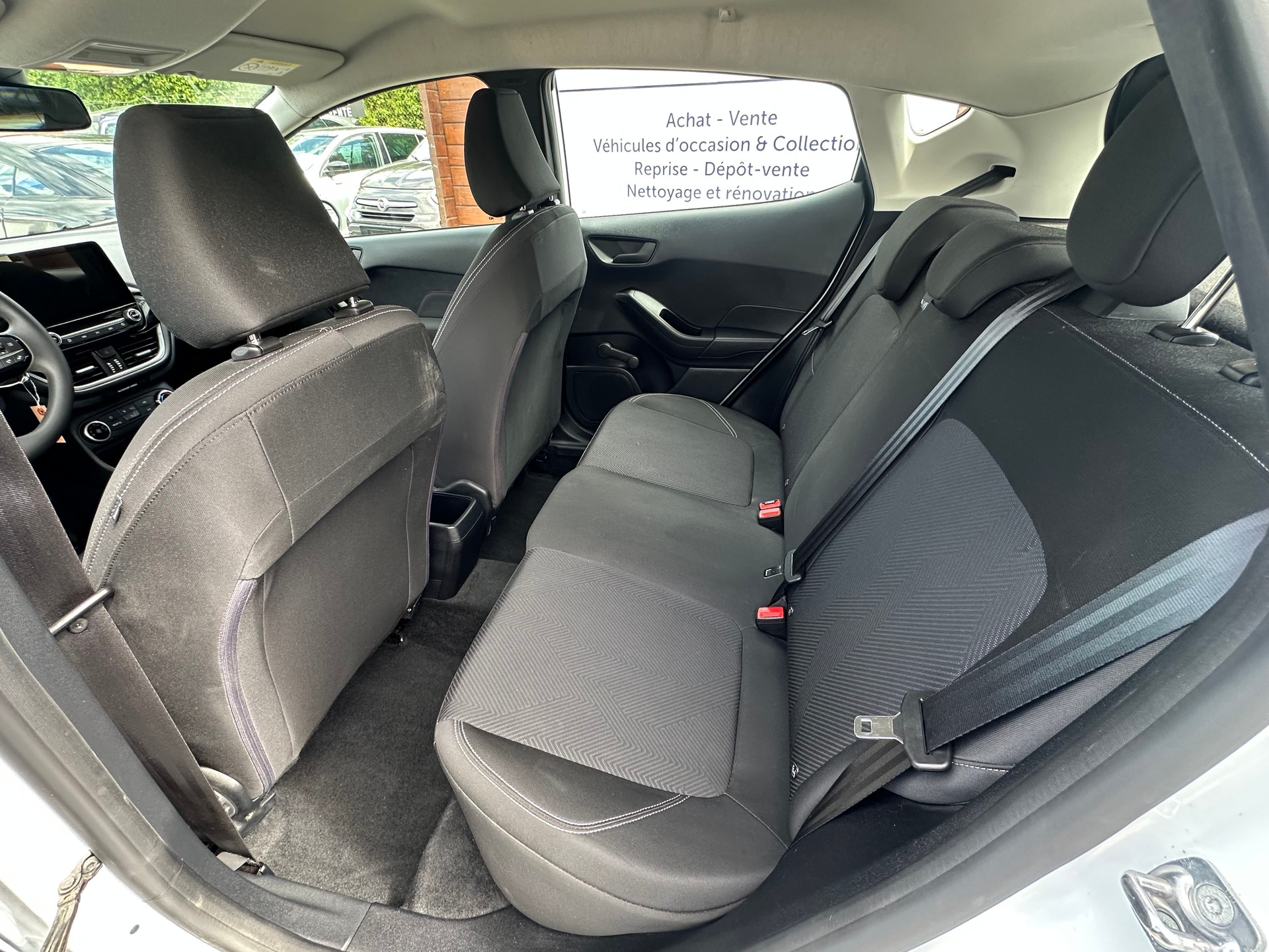FORD Fiesta 1.0 SCTi Cool & Connect-image-10