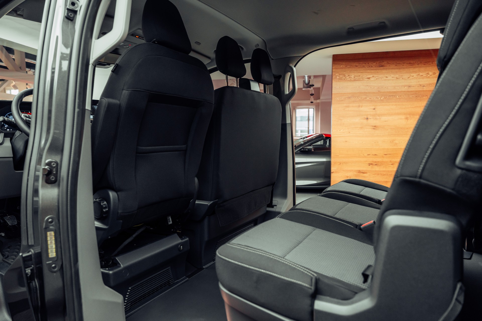 VW Multivan 2.0 TDI Lang-image-8