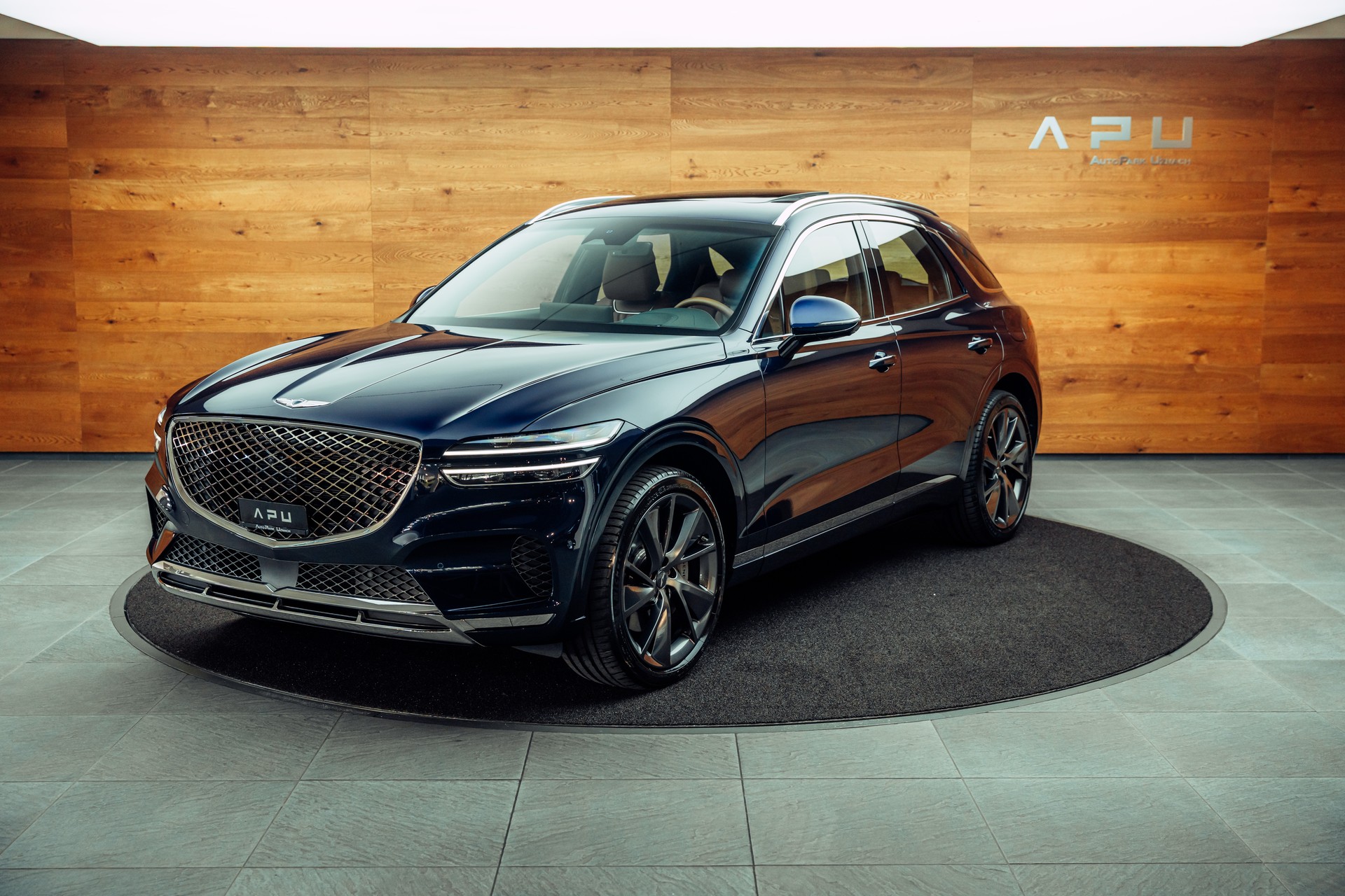 GENESIS GV70 2.2 CRDI Luxury AT8 AWD-image-3