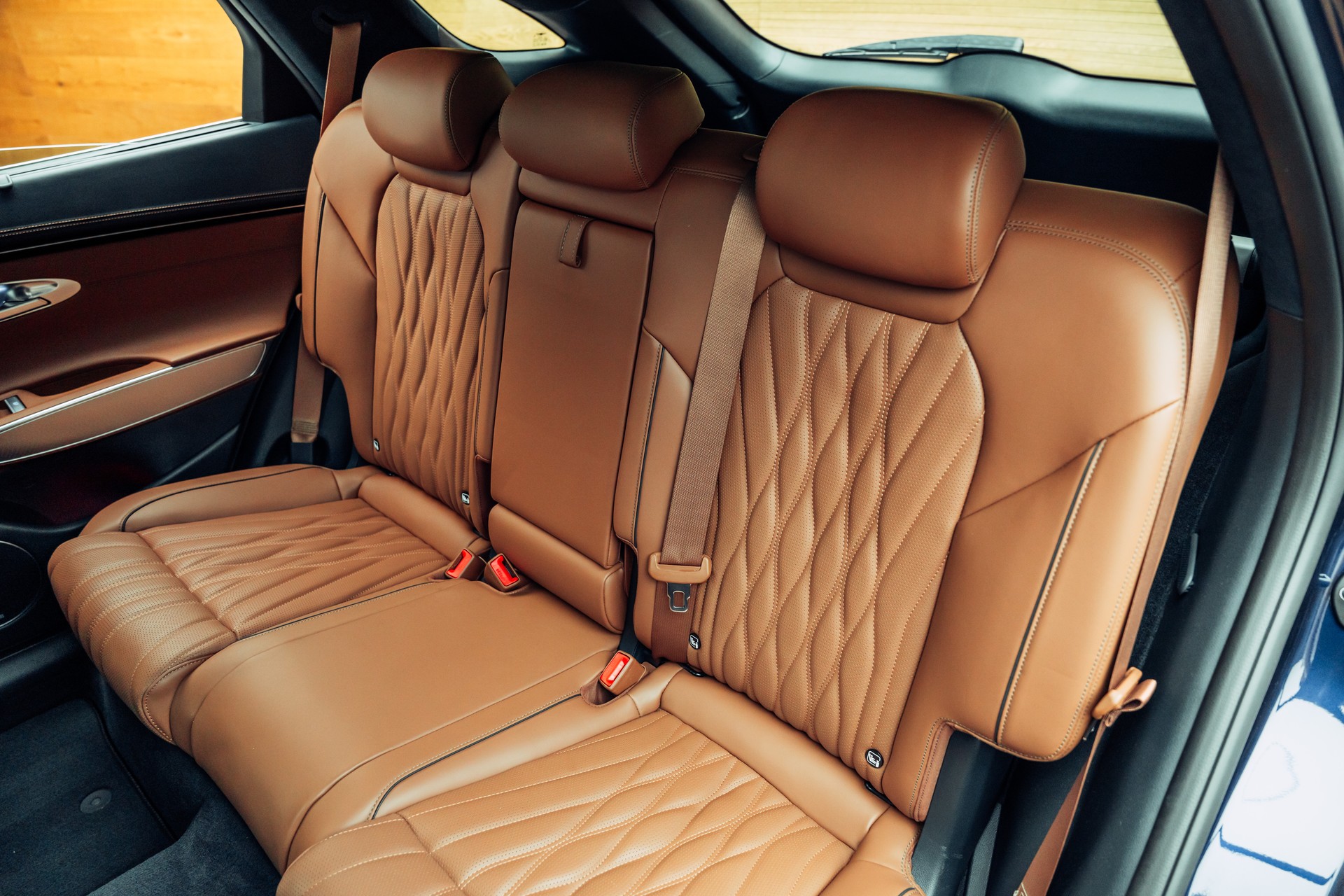 GENESIS GV70 2.2 CRDI Luxury AT8 AWD-image-7