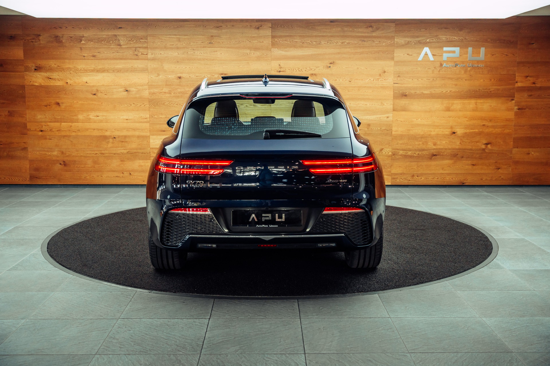 GENESIS GV70 2.2 CRDI Luxury AT8 AWD-image-19