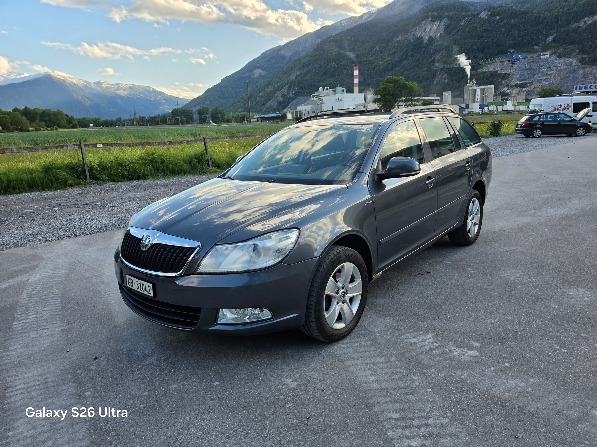 SKODA Octavia Combi 2.0 TDI Arosa 4x4-image-1