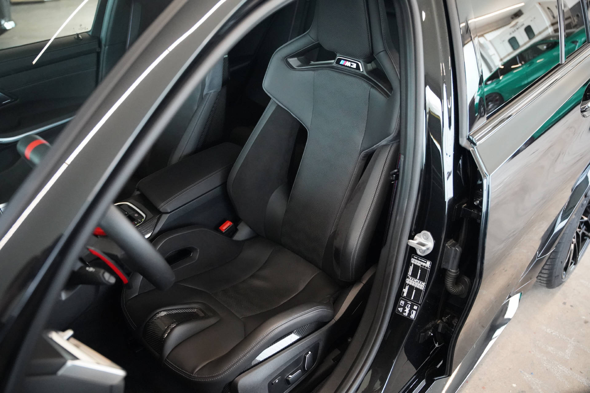BMW M3 Touring xDrive Competition M LCI-image-9