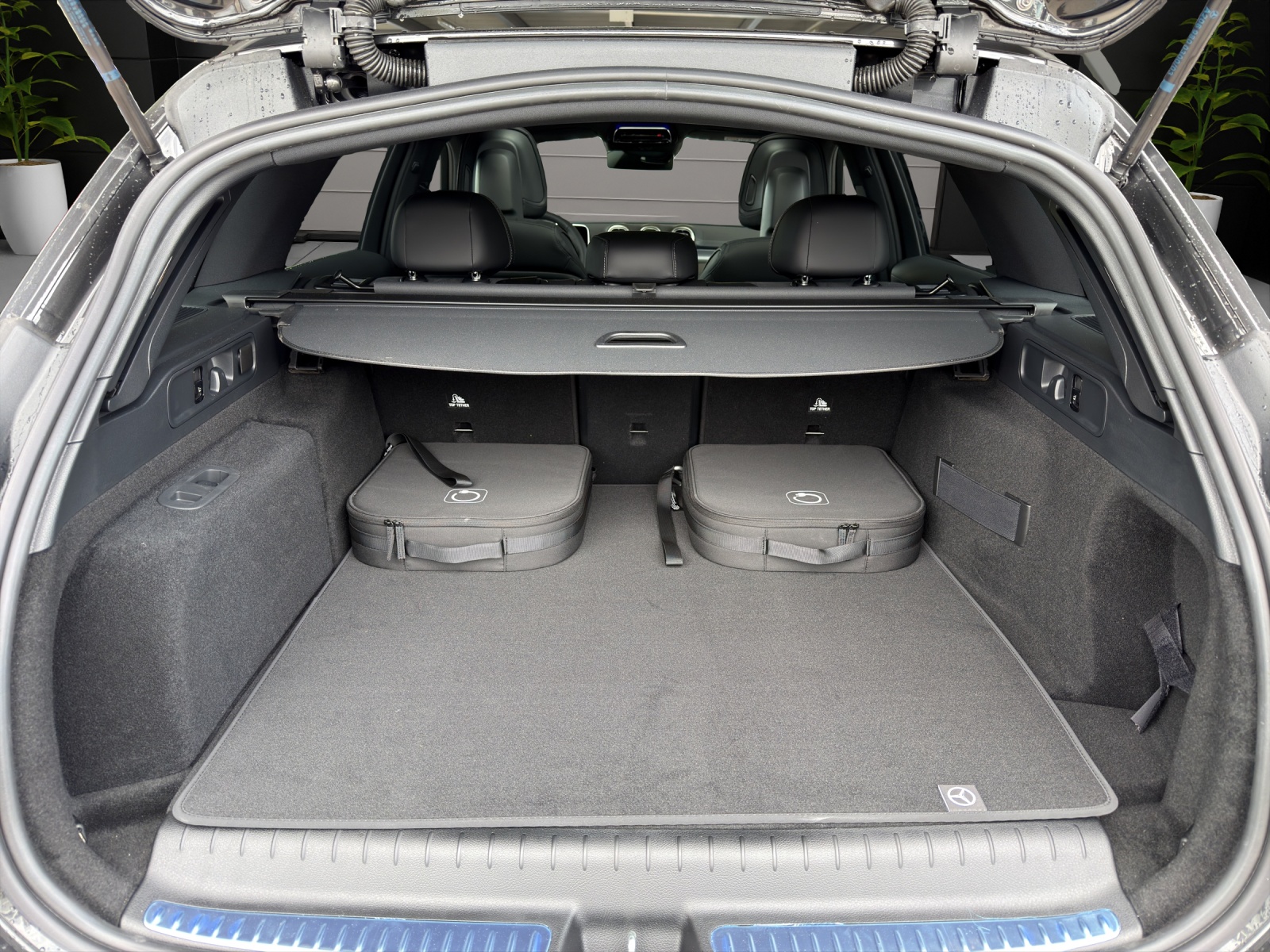 MERCEDES-BENZ C 300de T 4Matic-image-15