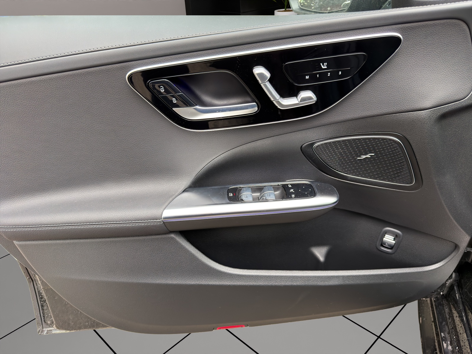 MERCEDES-BENZ C 300de T 4Matic-image-12