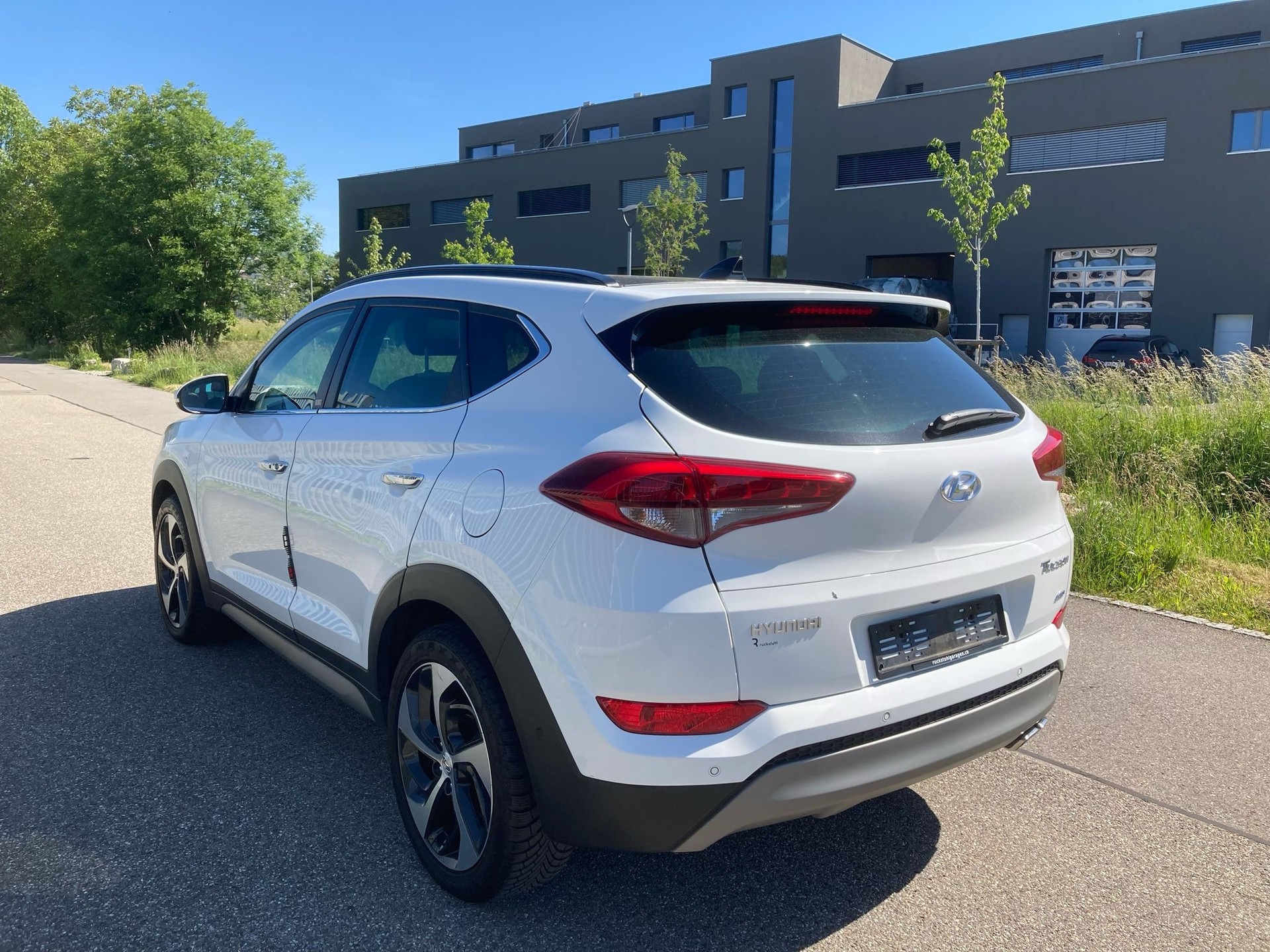 HYUNDAI Tucson 2.0 CRDI Vertex 4WD Automatic-image-6