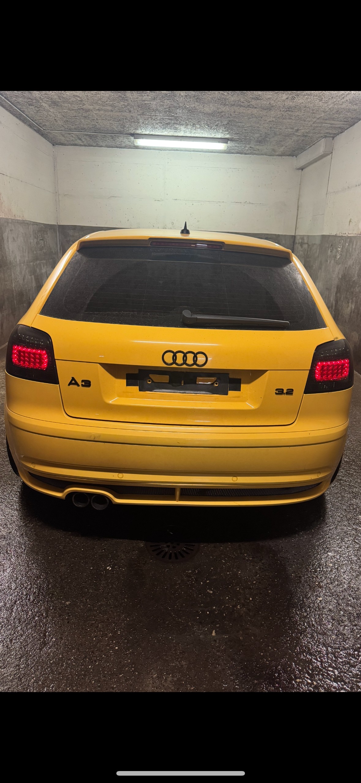 AUDI 3.2 V6 Ambition quattro-image-1