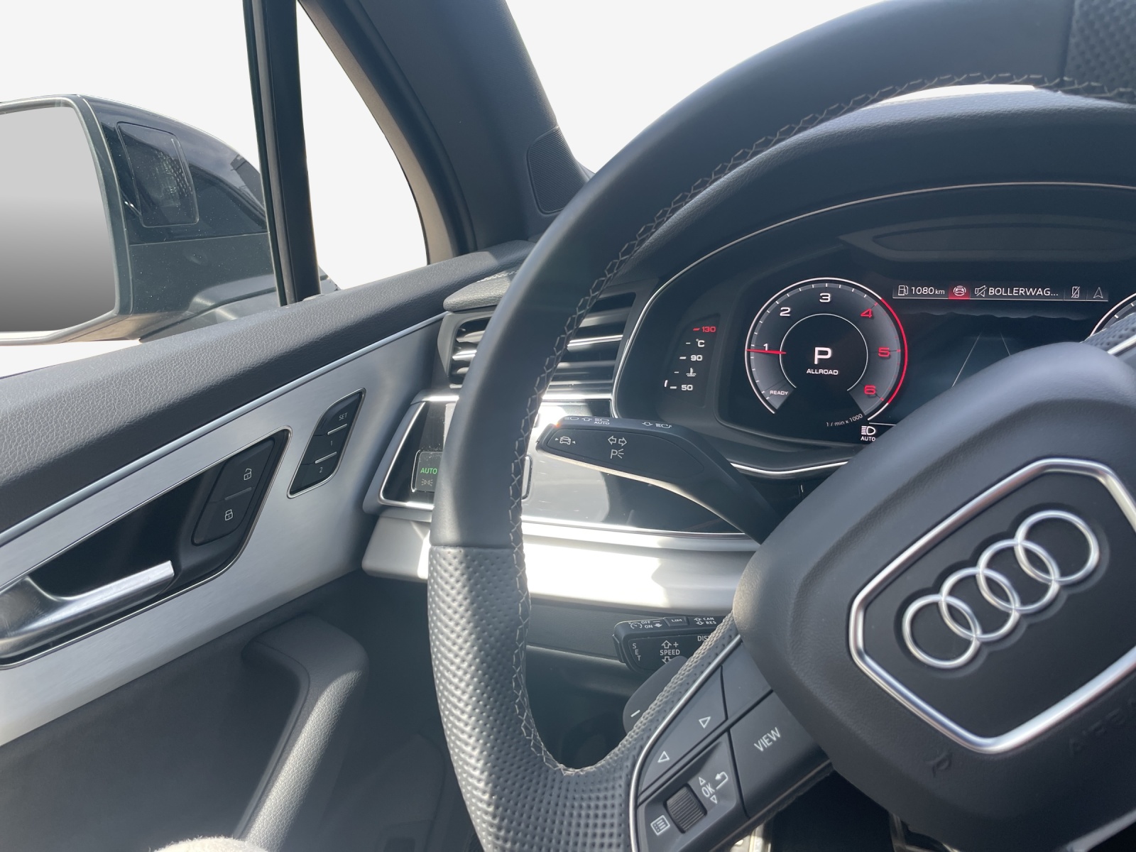 AUDI Q7 50 TDI quattro S Line tiptronic-image-9