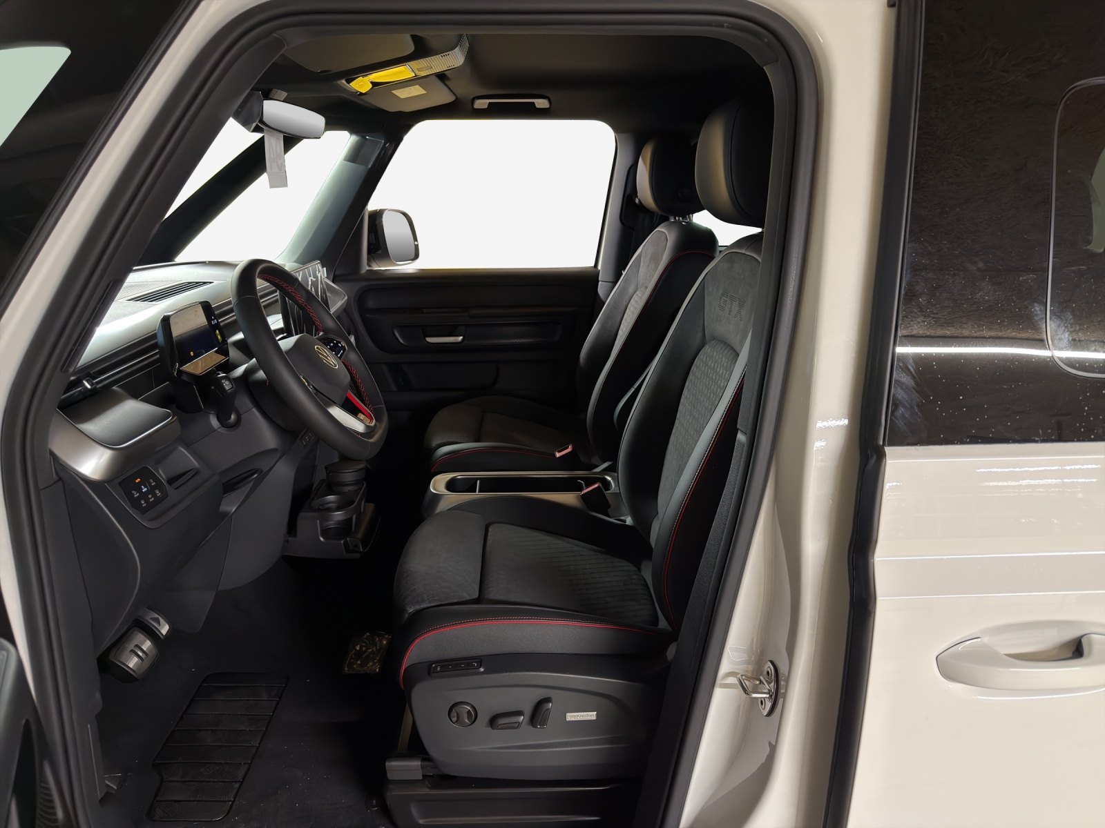 VW ID.Buzz LWB GTX 4 Motion-image-7