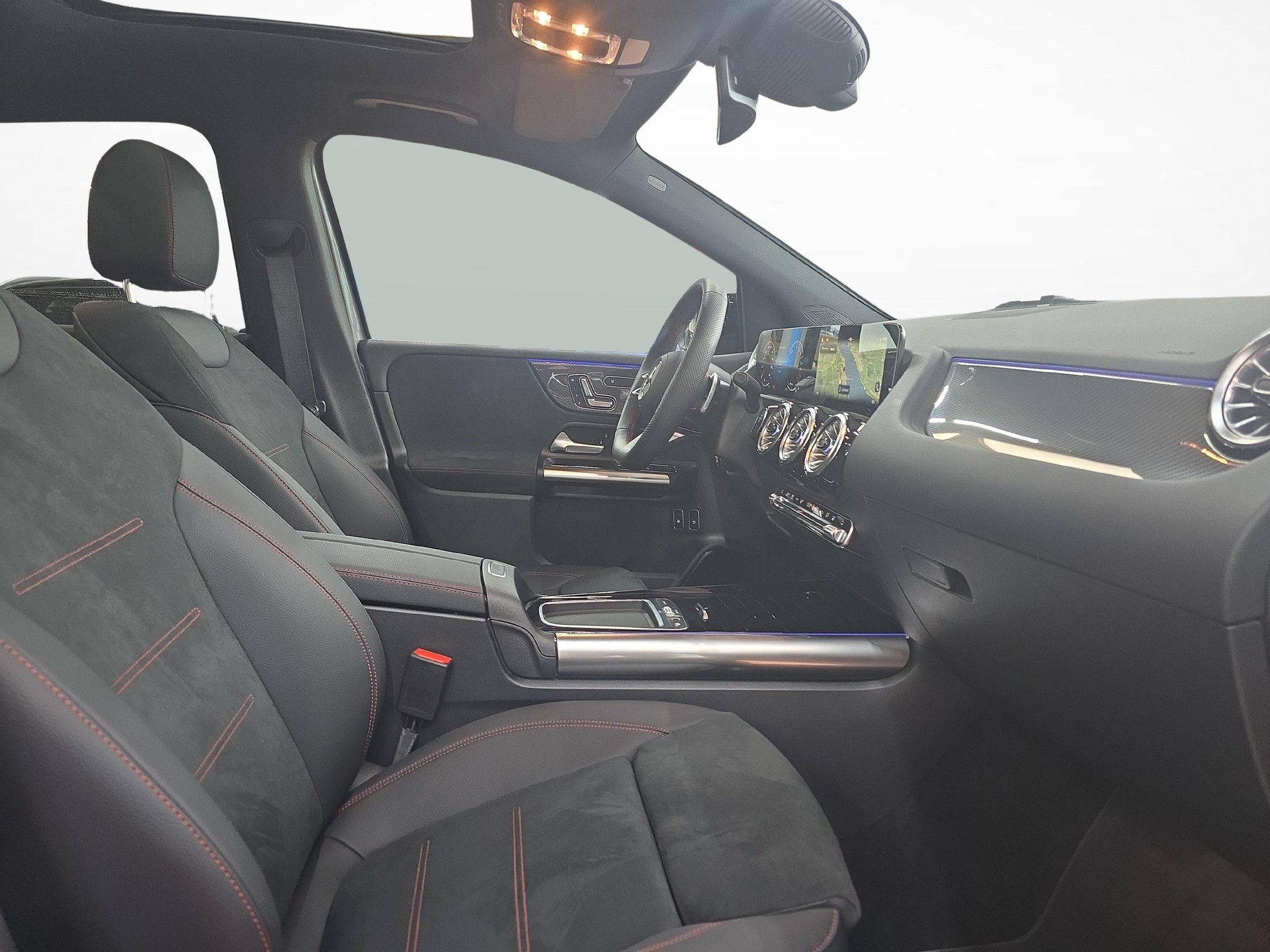 MERCEDES-BENZ B 250 e EQ Star AMG Line-image-6