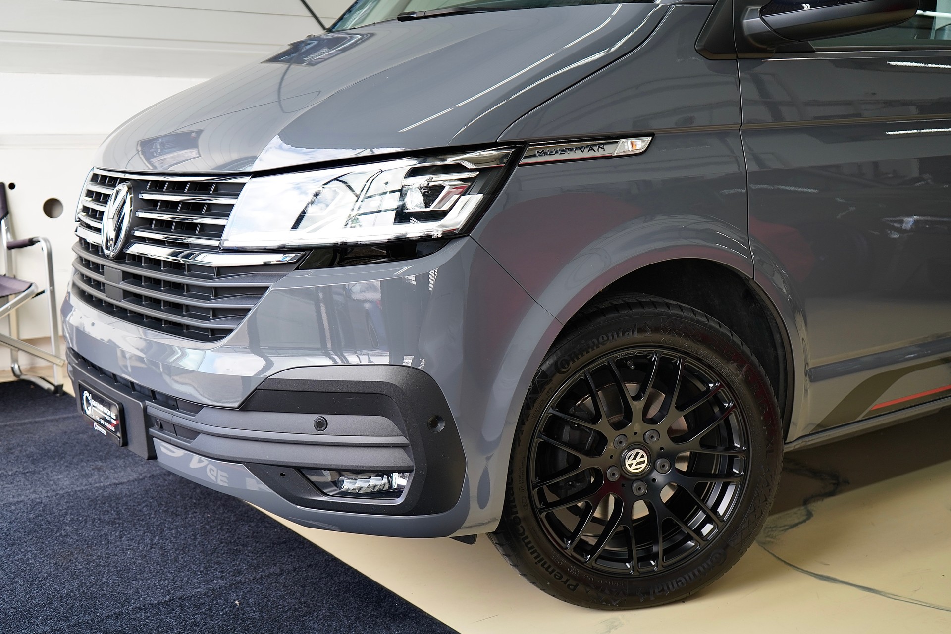 VW T6.1 Multivan 2.0 TDI Liberty Edition DSG-image-2