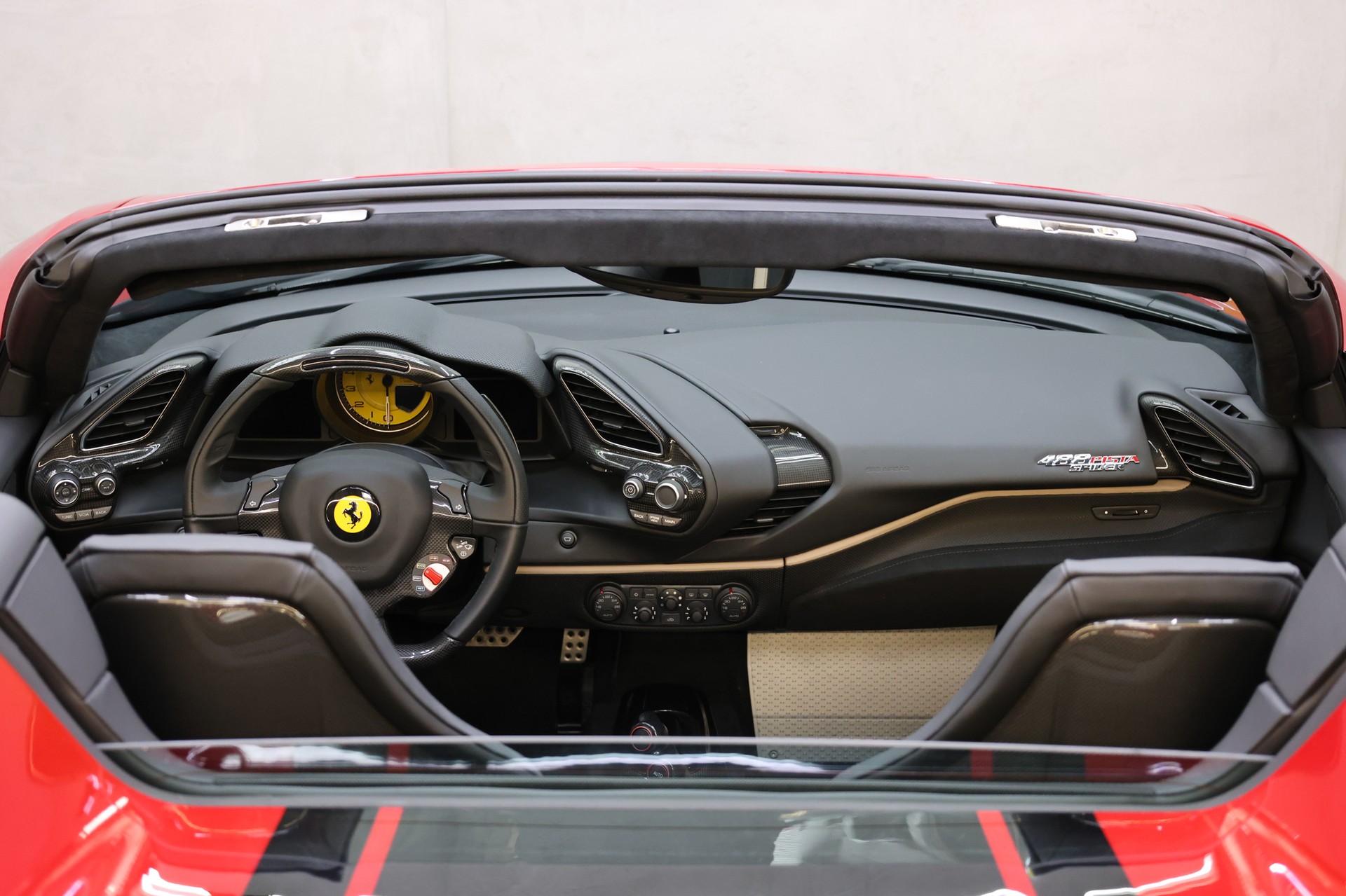 FERRARI 488 Pista Spider-image-13
