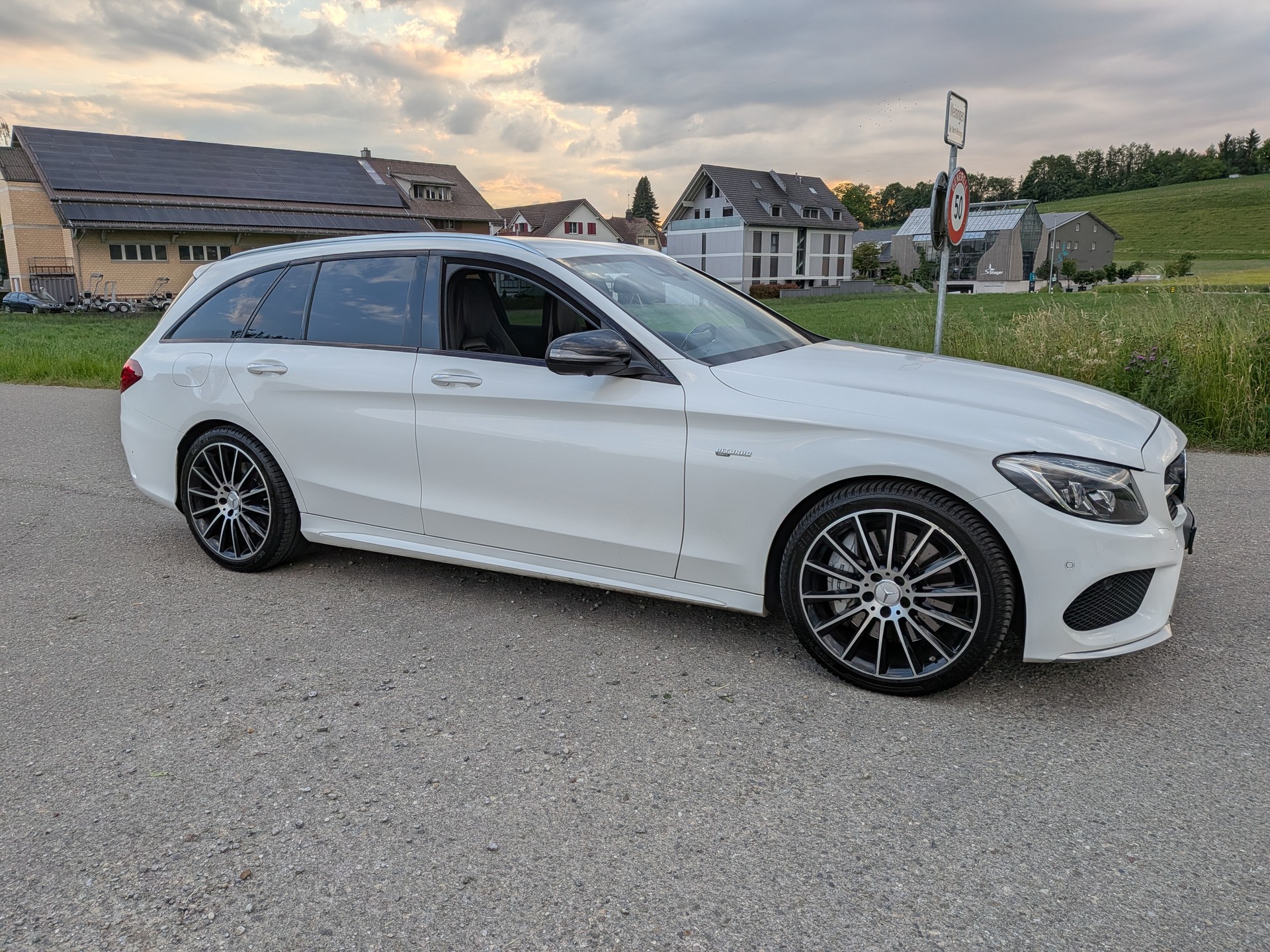 MERCEDES-BENZ C 43 AMG 4Matic 9G-Tronic-image-3