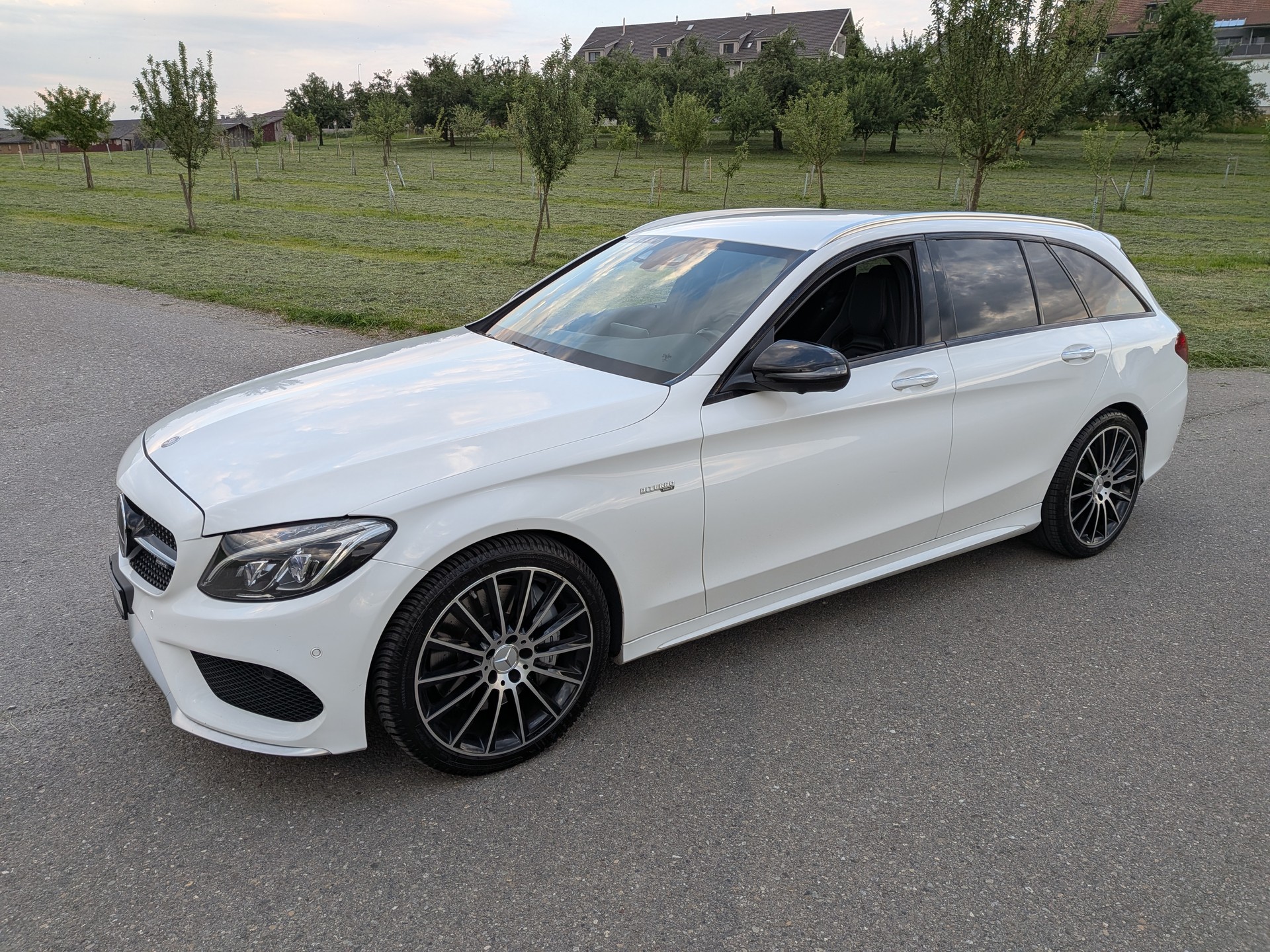 MERCEDES-BENZ C 43 AMG 4Matic 9G-Tronic-image-6