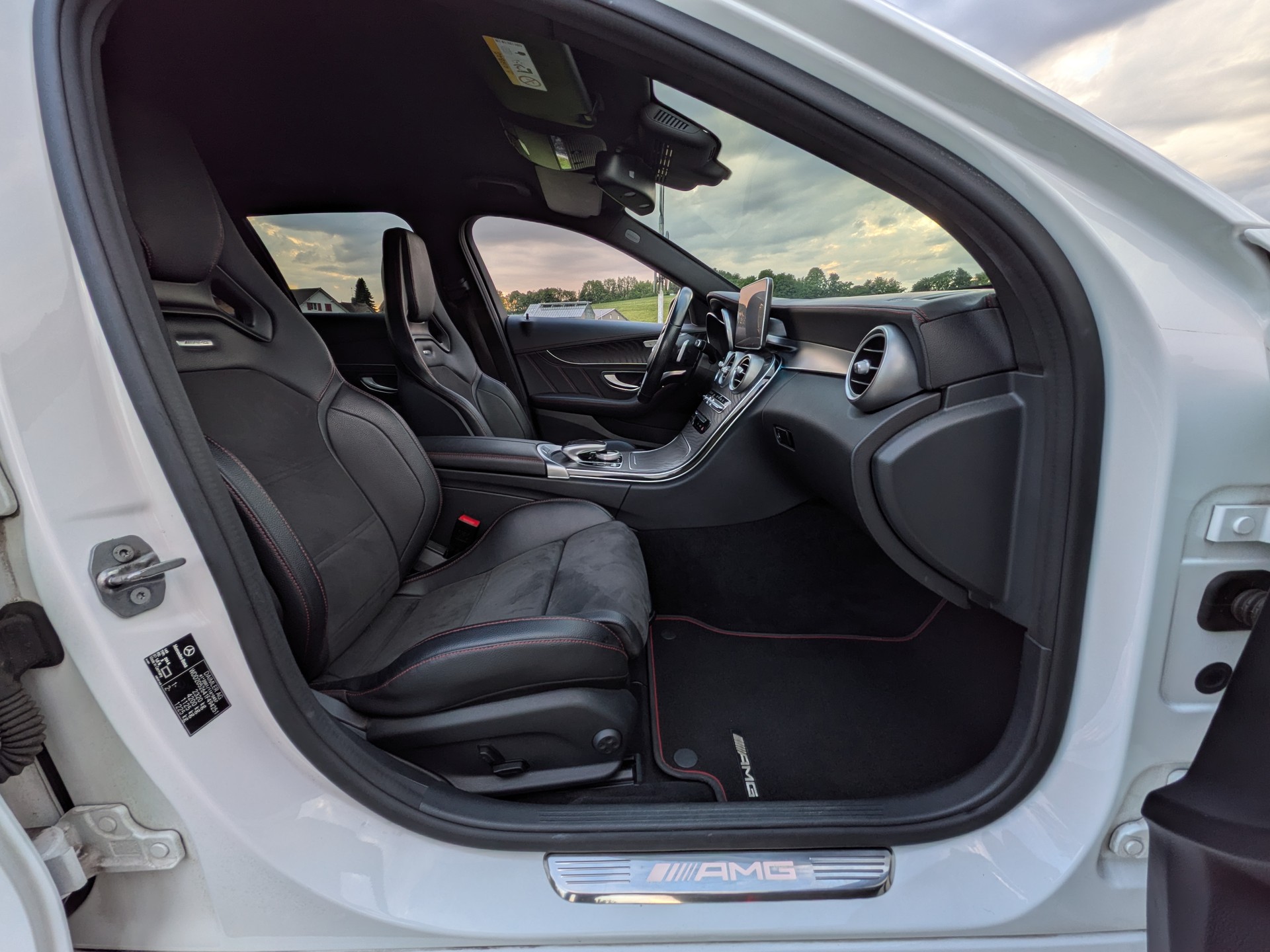 MERCEDES-BENZ C 43 AMG 4Matic 9G-Tronic-image-16