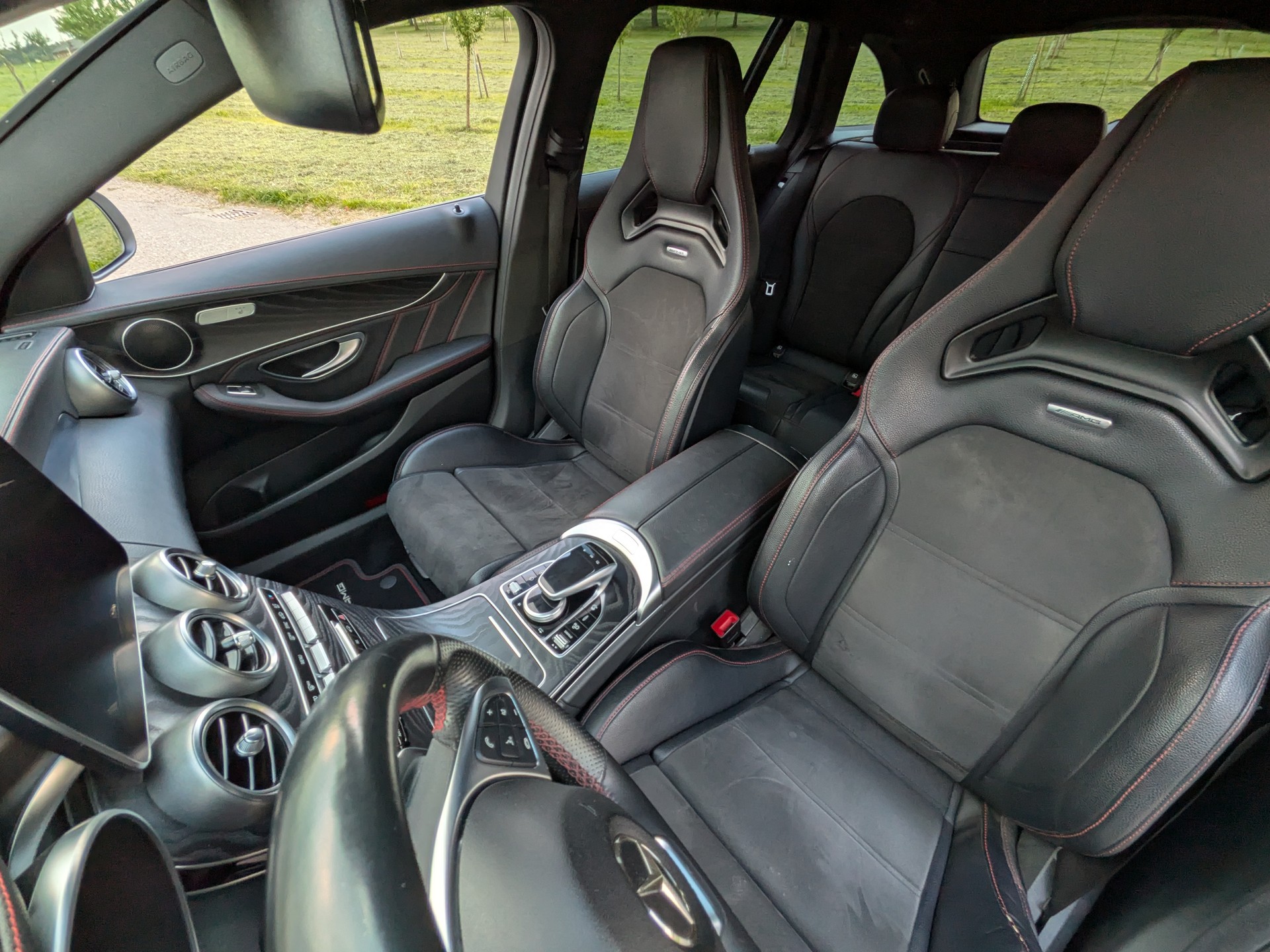 MERCEDES-BENZ C 43 AMG 4Matic 9G-Tronic-image-12